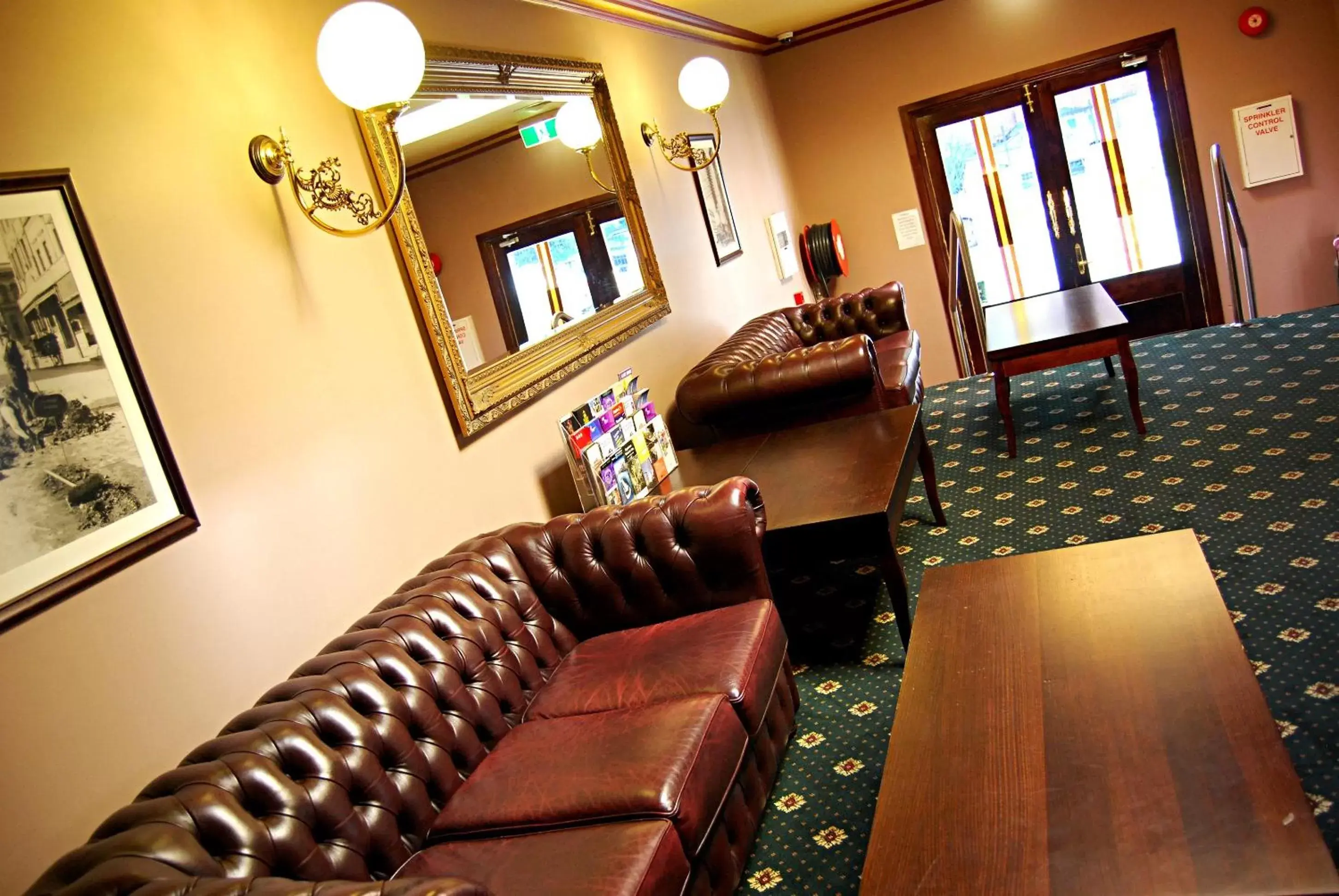 Lobby or reception in The Glenferrie Hotel Hawthorn
