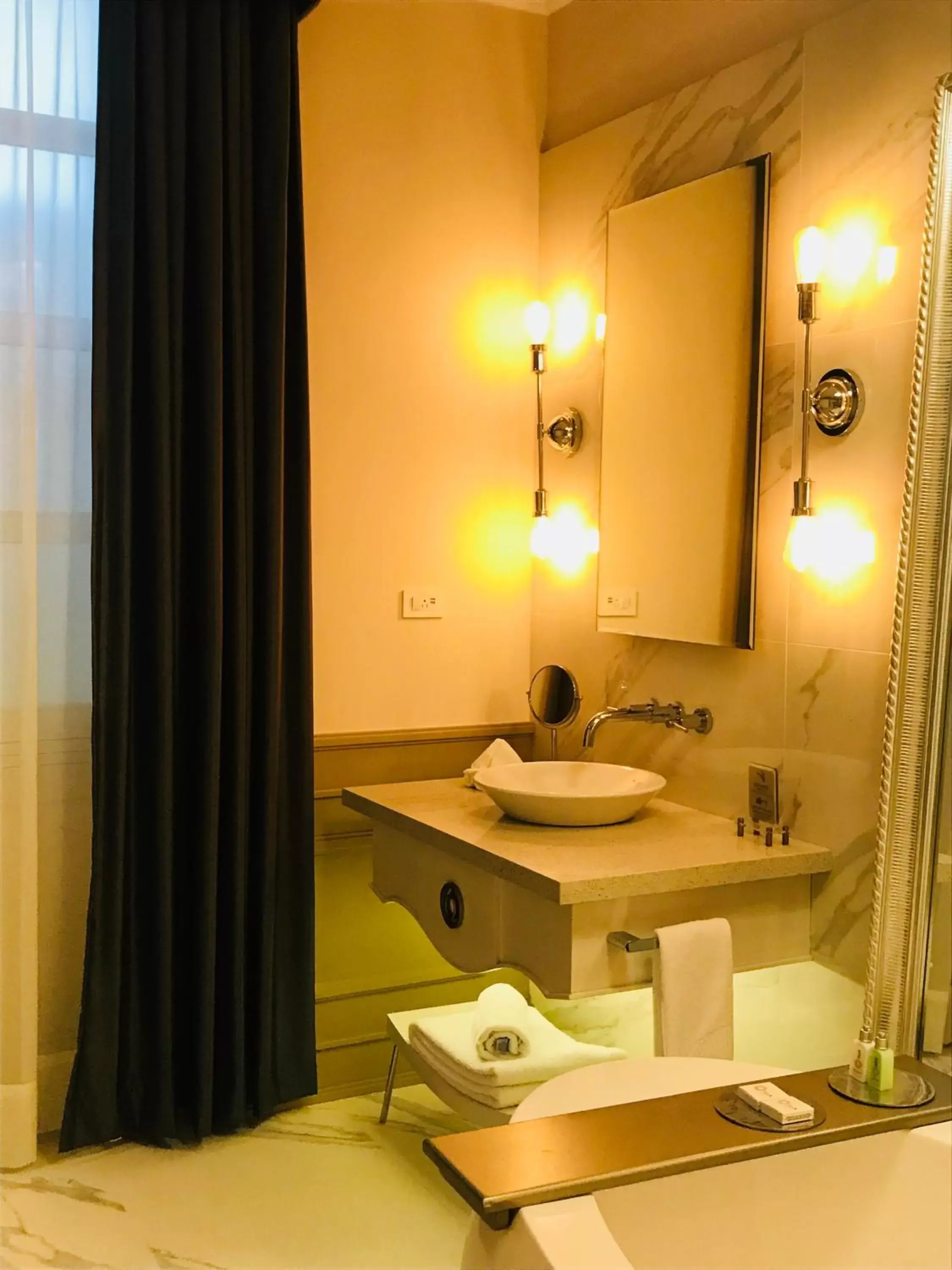 Bathroom in Illa Experience Hotel