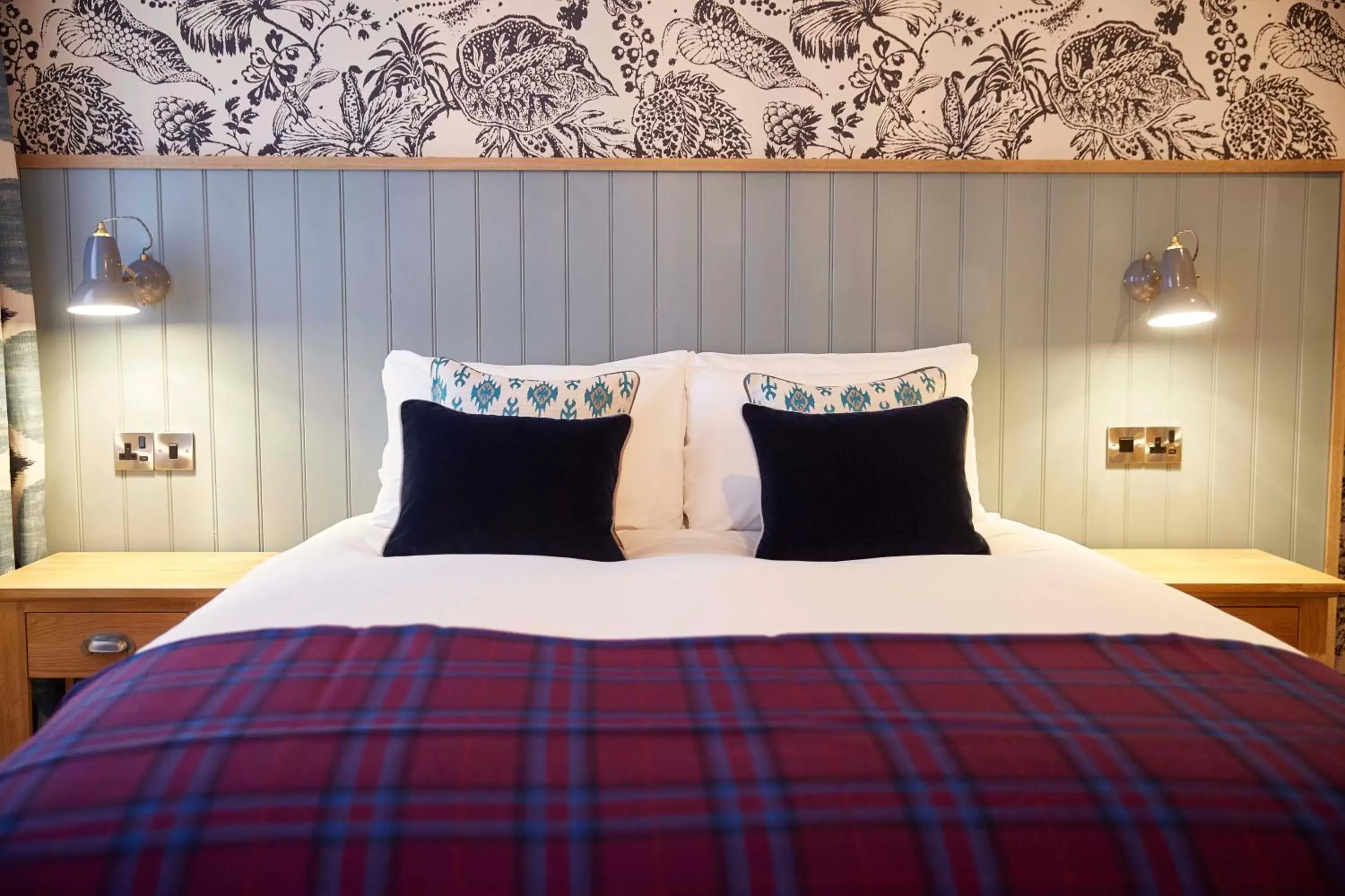 Bed in Greswolde Arms by Chef & Brewer Collection