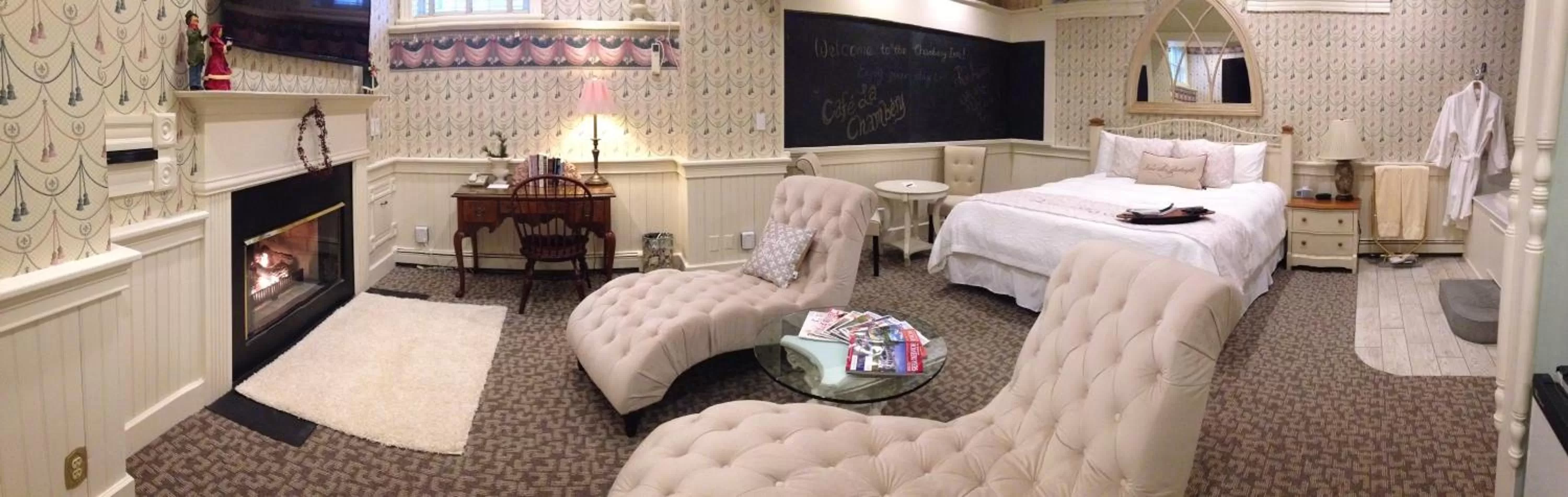 Photo of the whole room, Bed in Chambery Inn