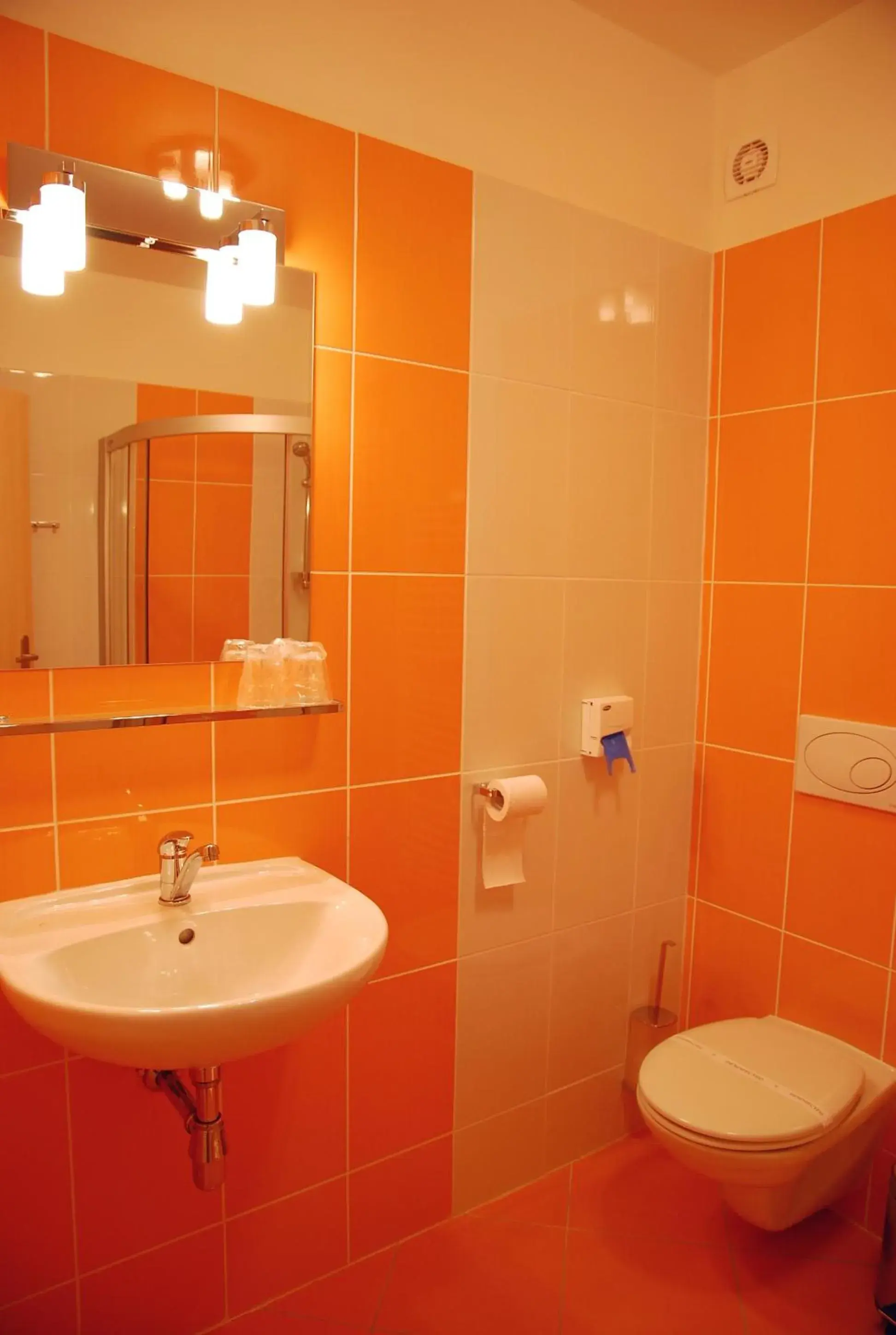 Bathroom in Hotel Senimo