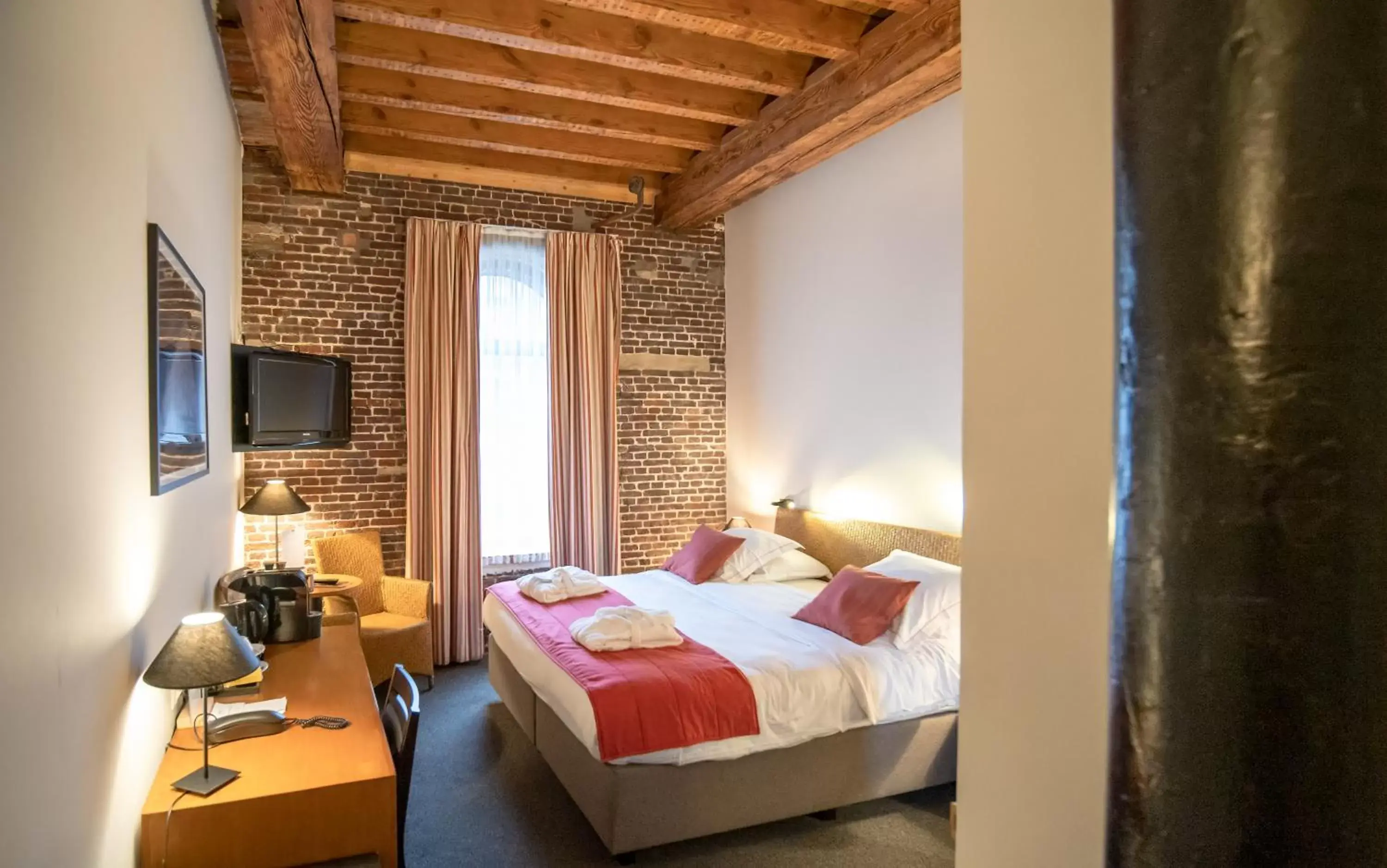 Bed in Ghent River Hotel Bed in Ghent River Hotel