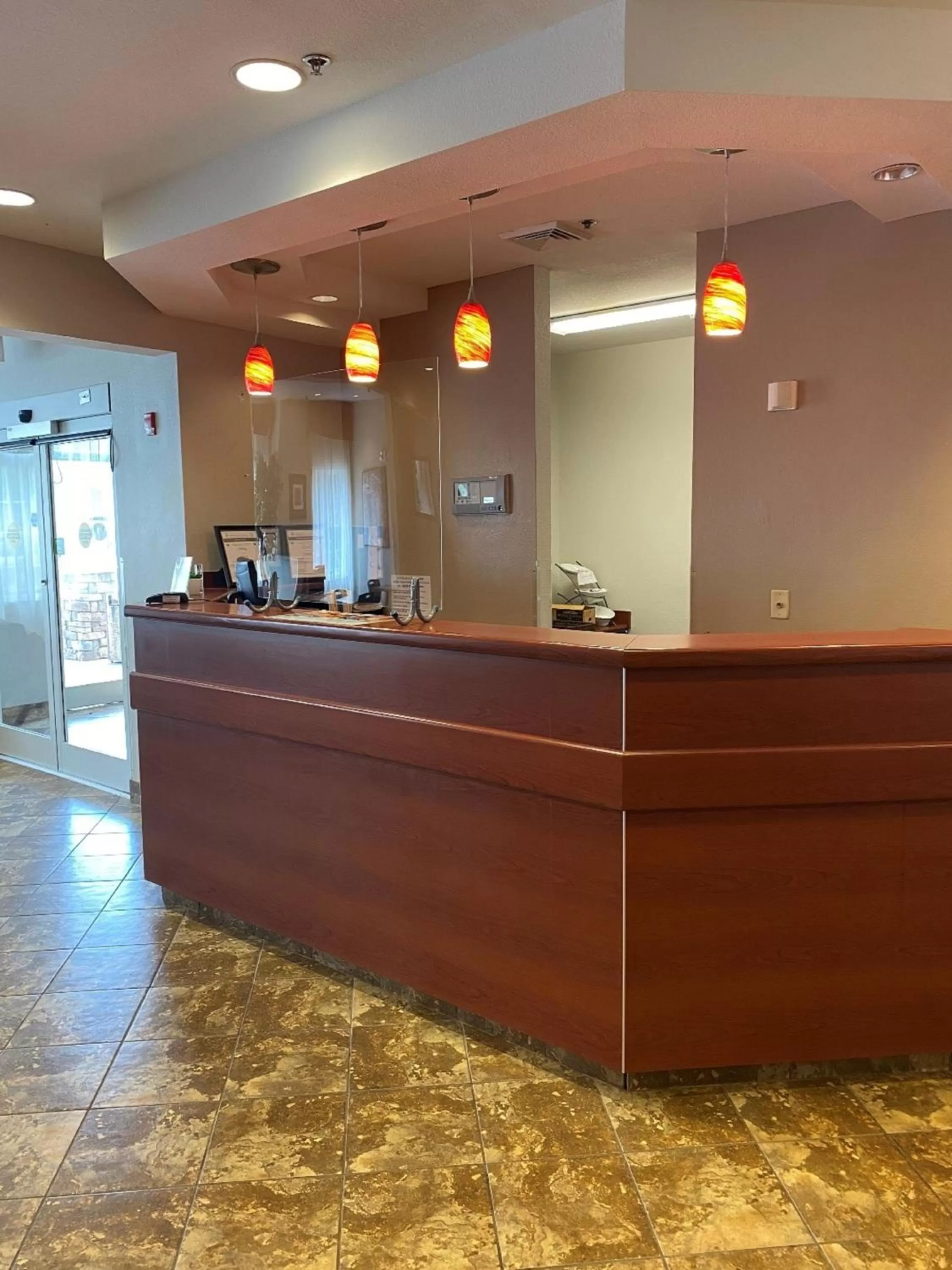 Lobby or reception in Sonesta Essential Morgantown