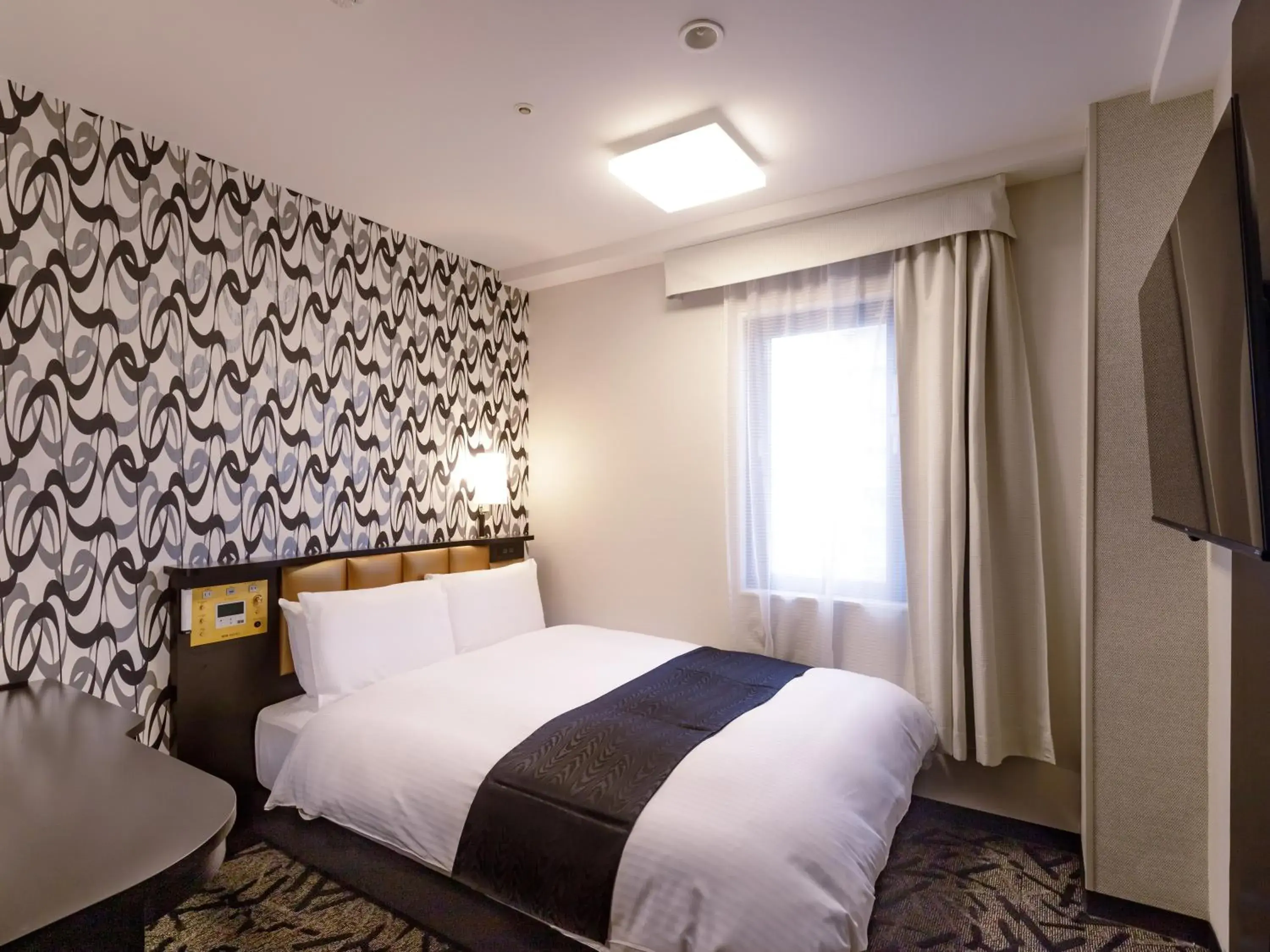 Photo of the whole room, Bed in Apa Hotel Toyama