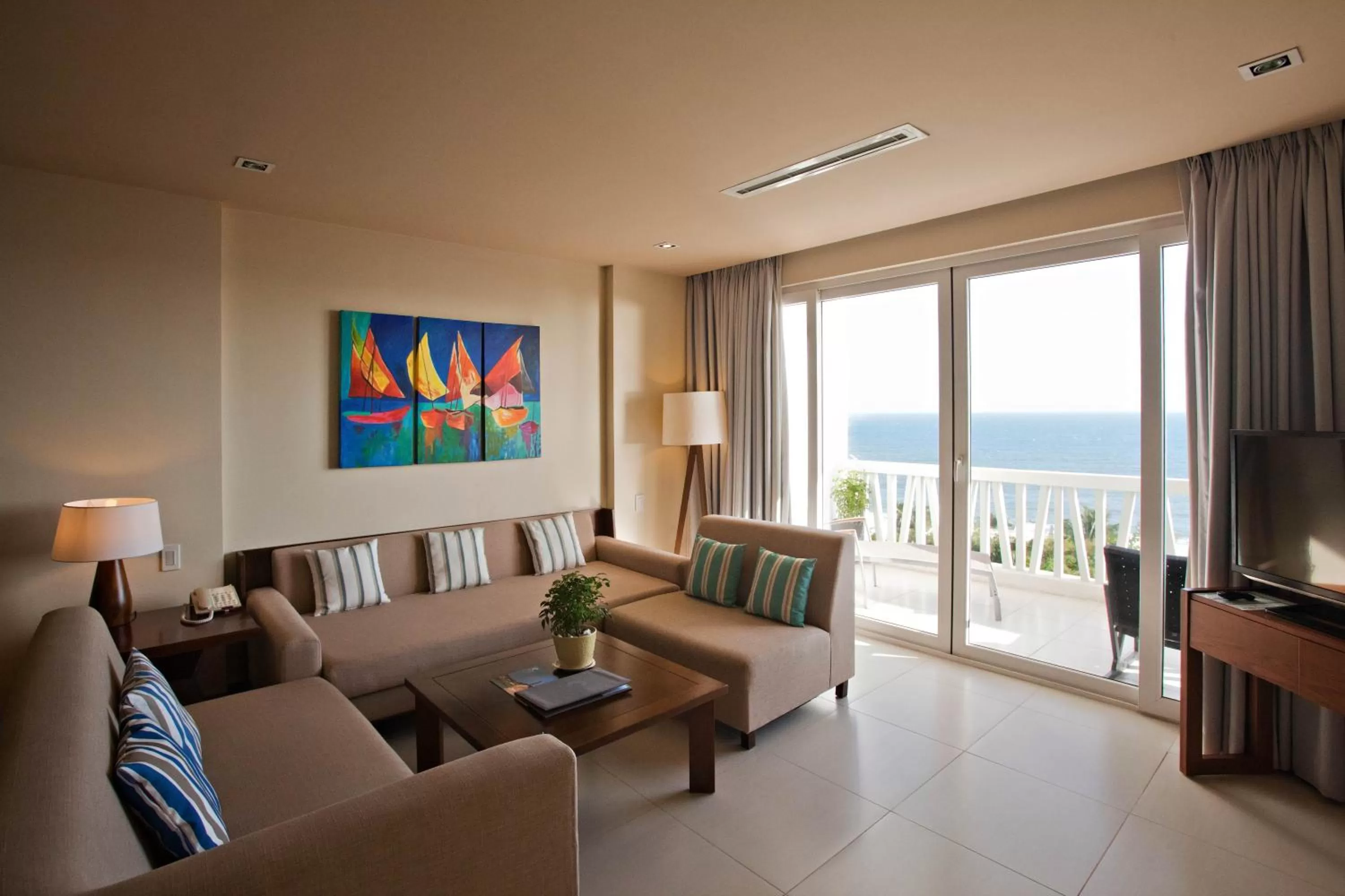 Duplex Ocean 2 bedrooms in The Cliff Resort & Residences