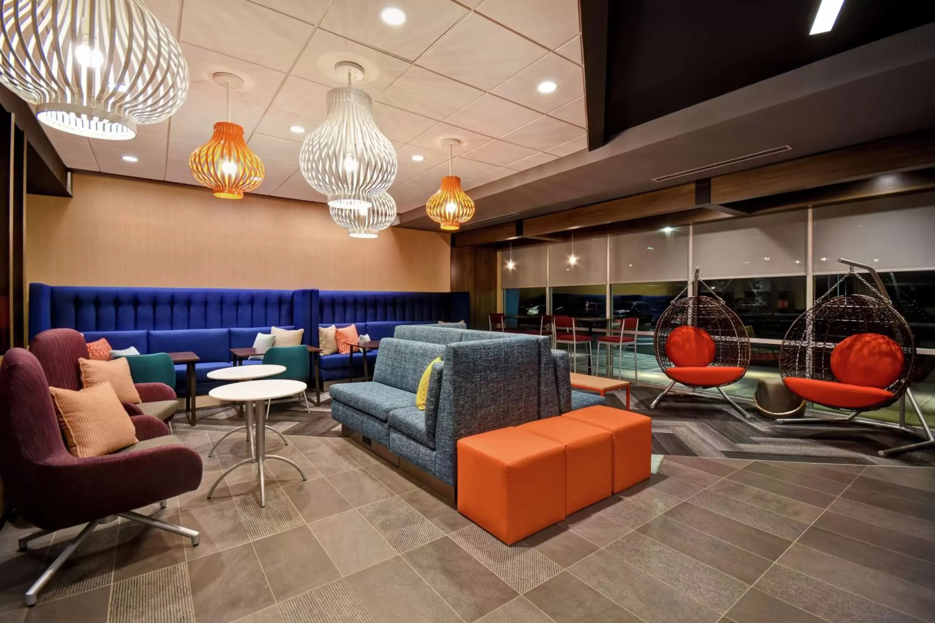 Lobby or reception, Lounge/Bar in Tru By Hilton Cincinnati Airport South Florence