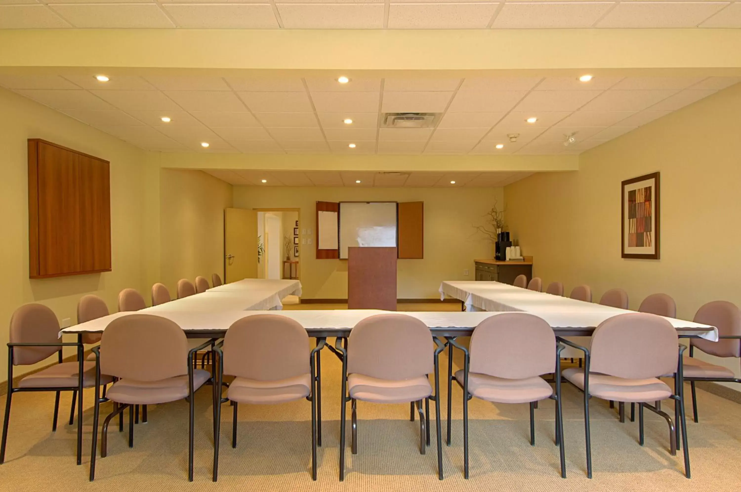 Business facilities in Super 8 by Wyndham Campbellton NB