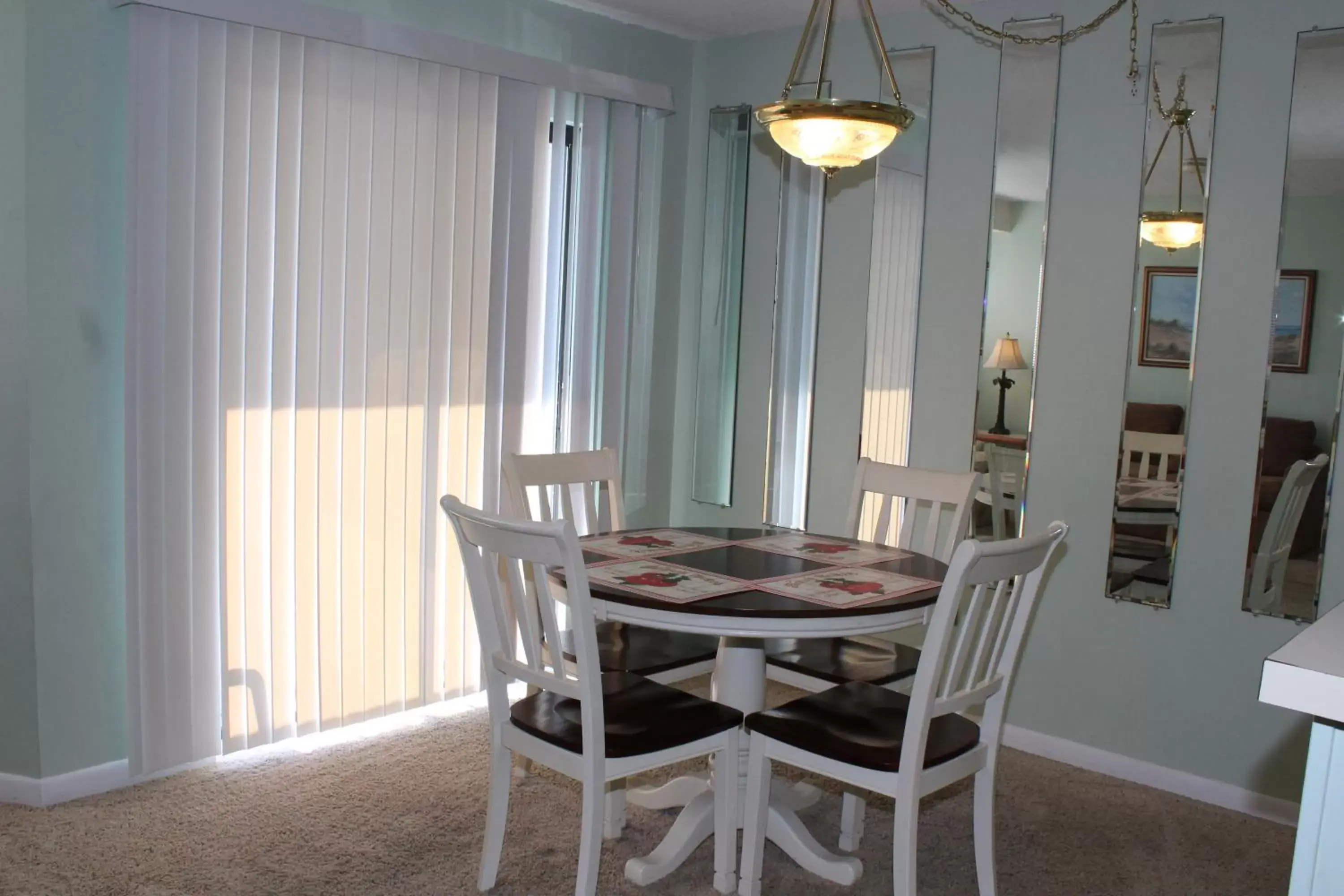 Dining Area in Myrtle Beach Resort