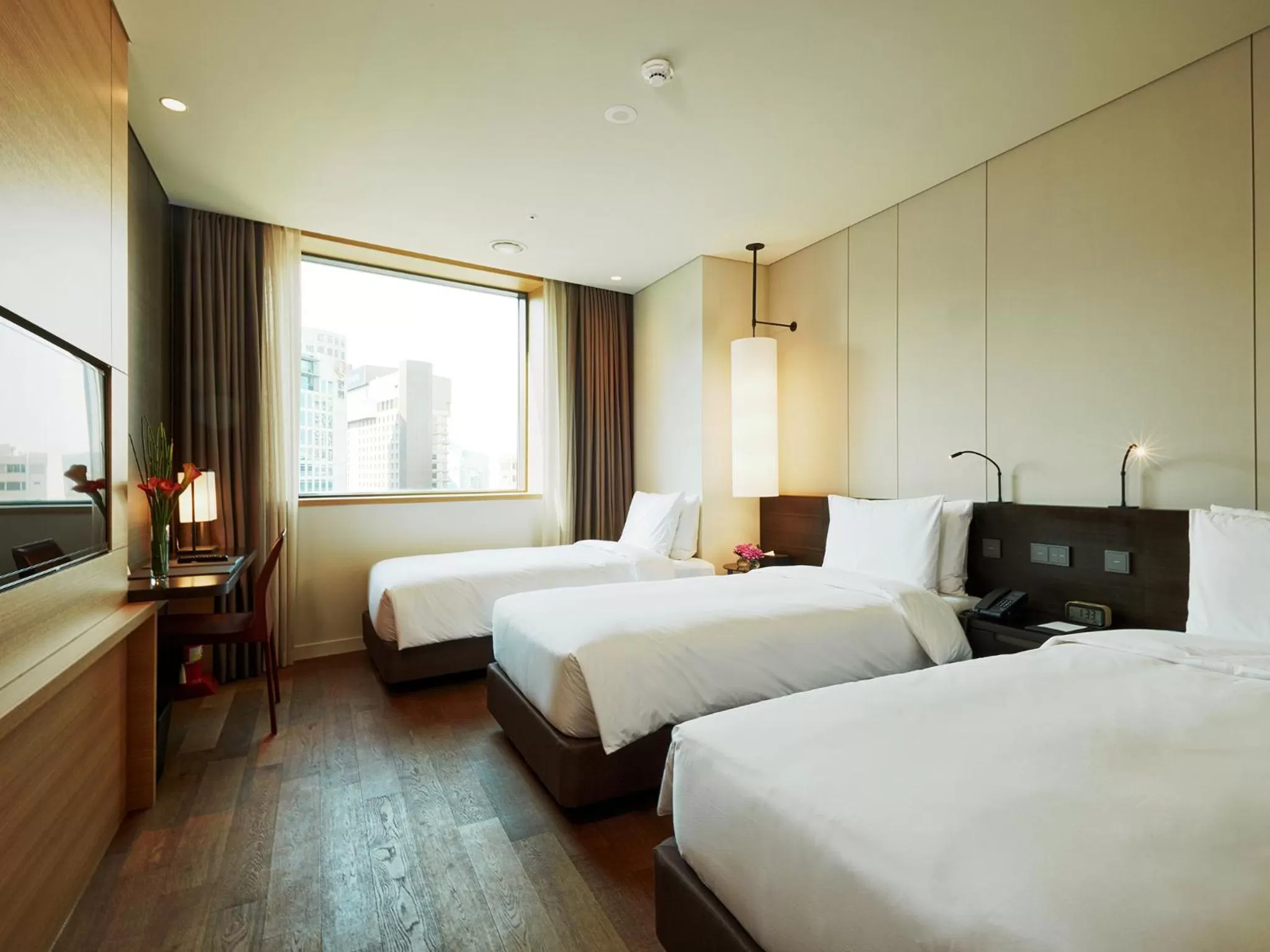 Bedroom, Bed in Crown Park Hotel Seoul
