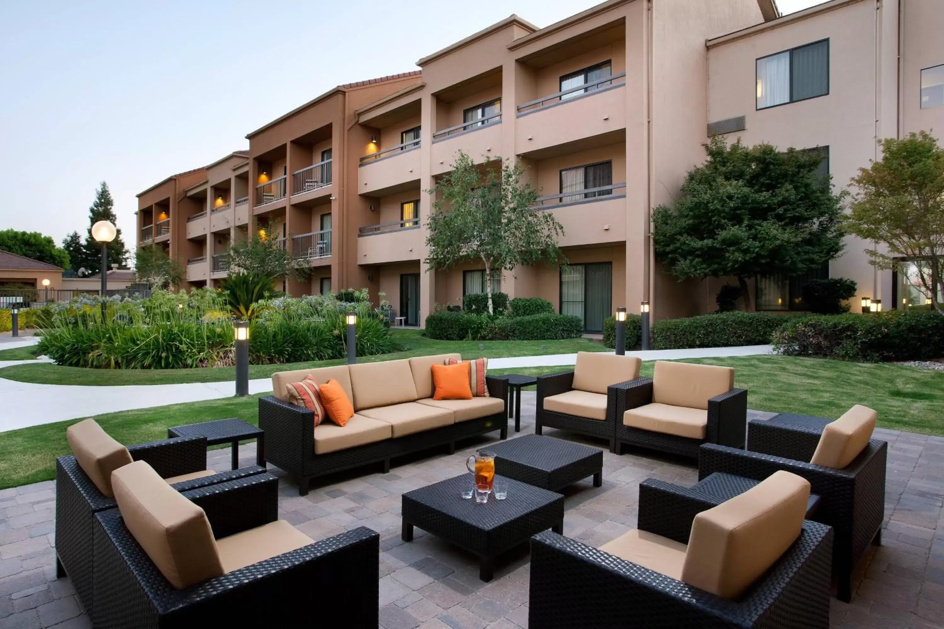 Property Building in Courtyard by Marriott Bakersfield