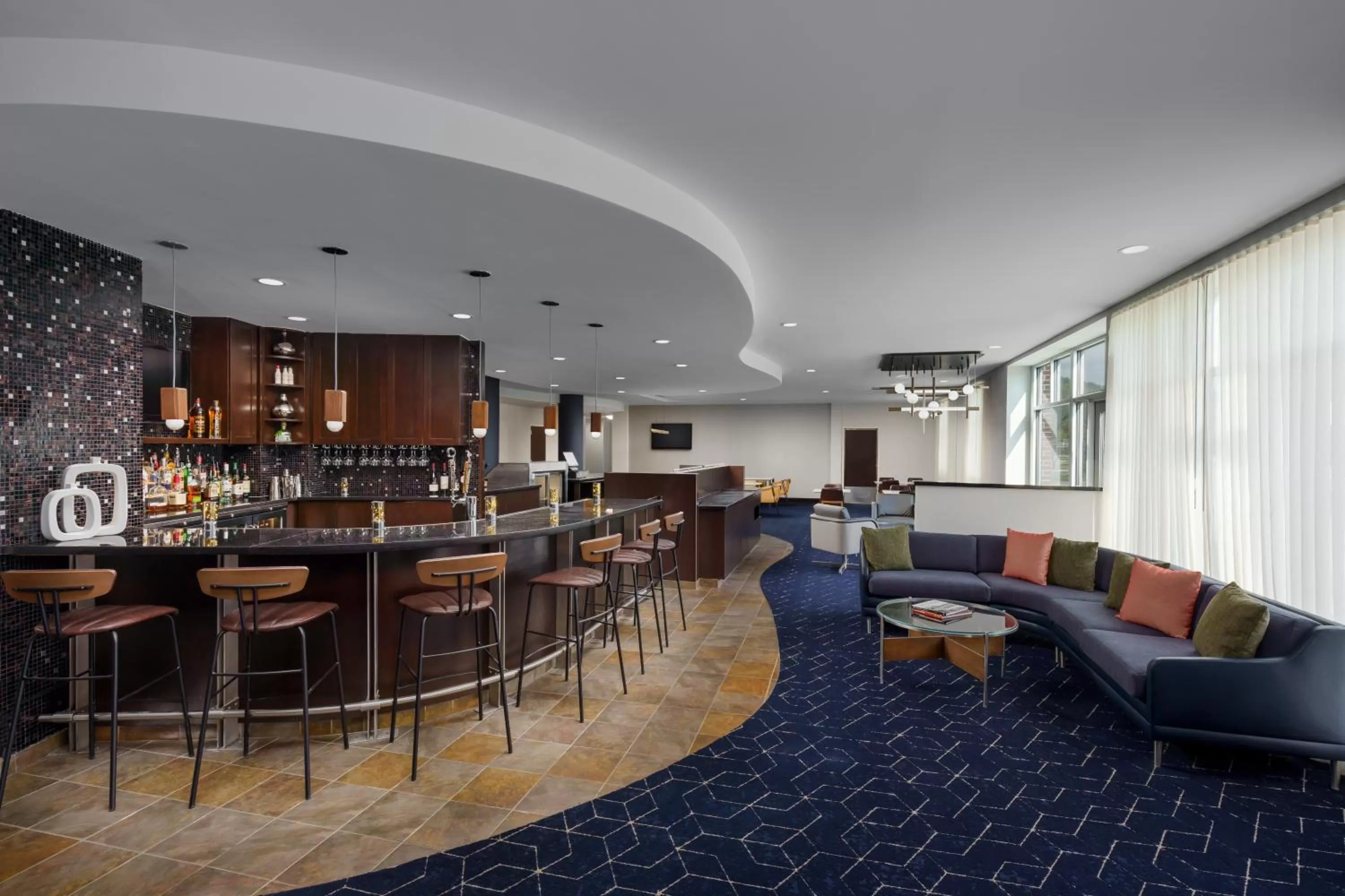 Restaurant/places to eat in Courtyard Keene Downtown