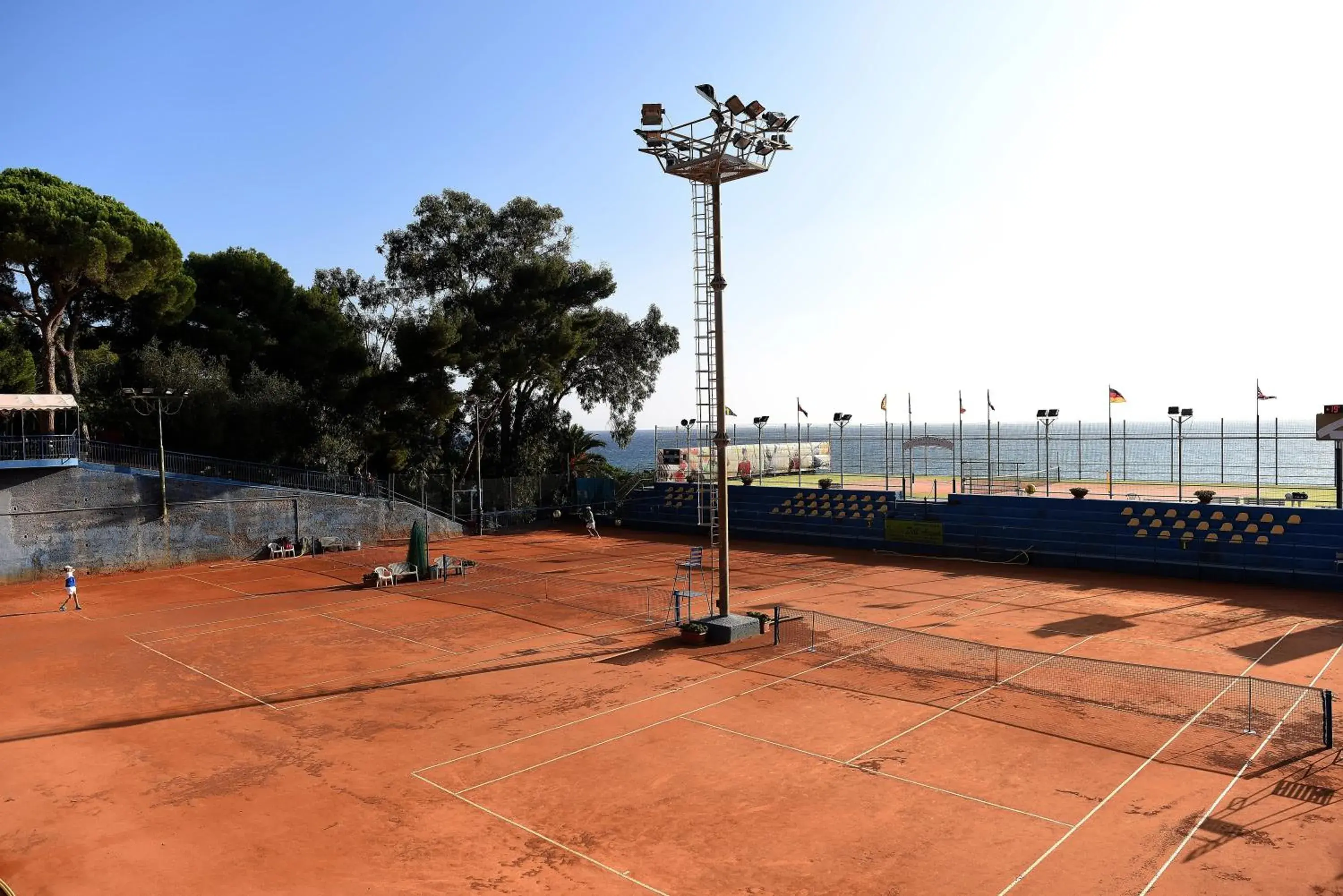 Tennis court, Other Activities in Hotel Petit Royal