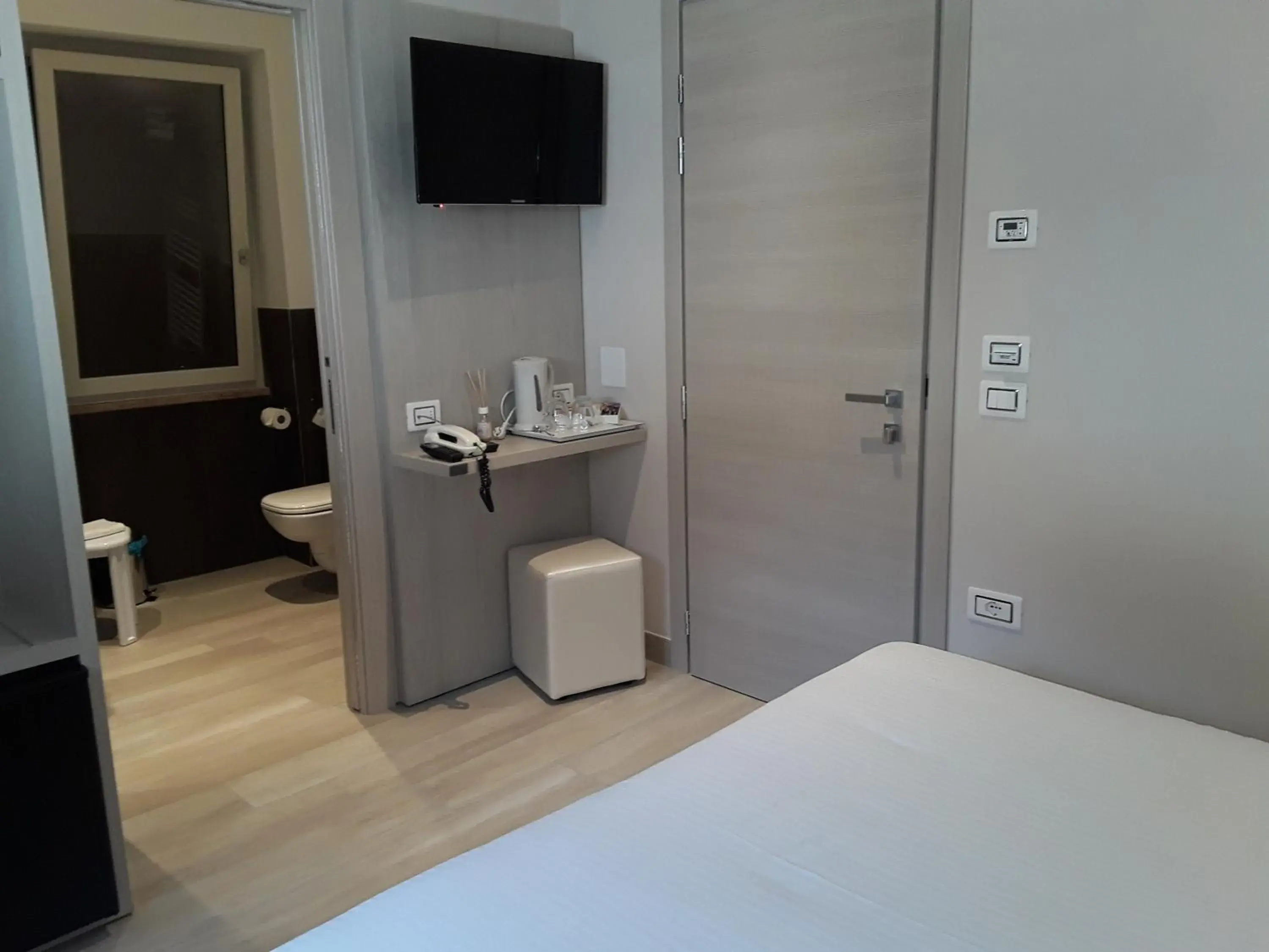TV and multimedia, Bed in Hotel Danieli La Castellana