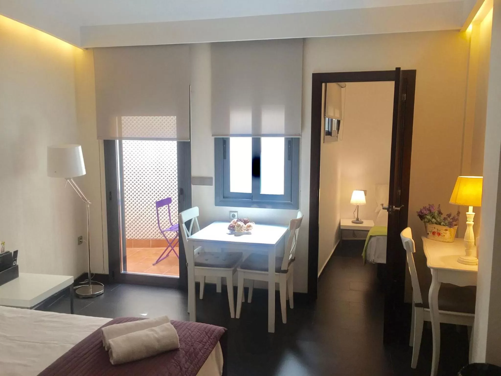 Photo of the whole room, Bed in Barcelona Fifteen central Aparthotel