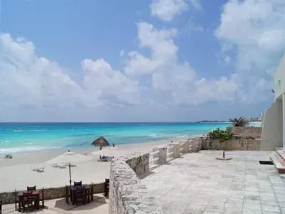 Balcony/Terrace, Beach in Apartment Ocean Front Cancun