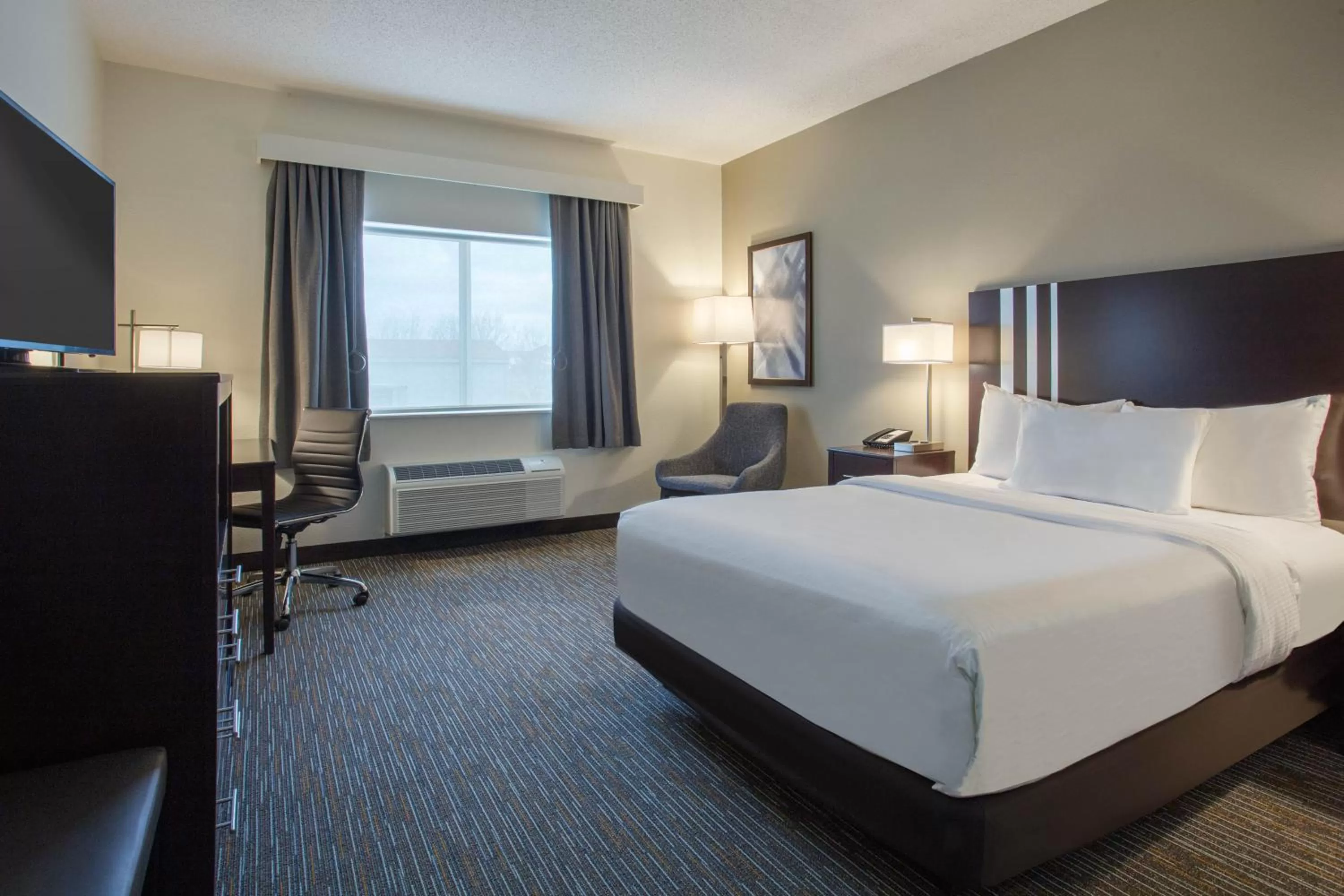 Bed in Wingate by Wyndham Gurnee