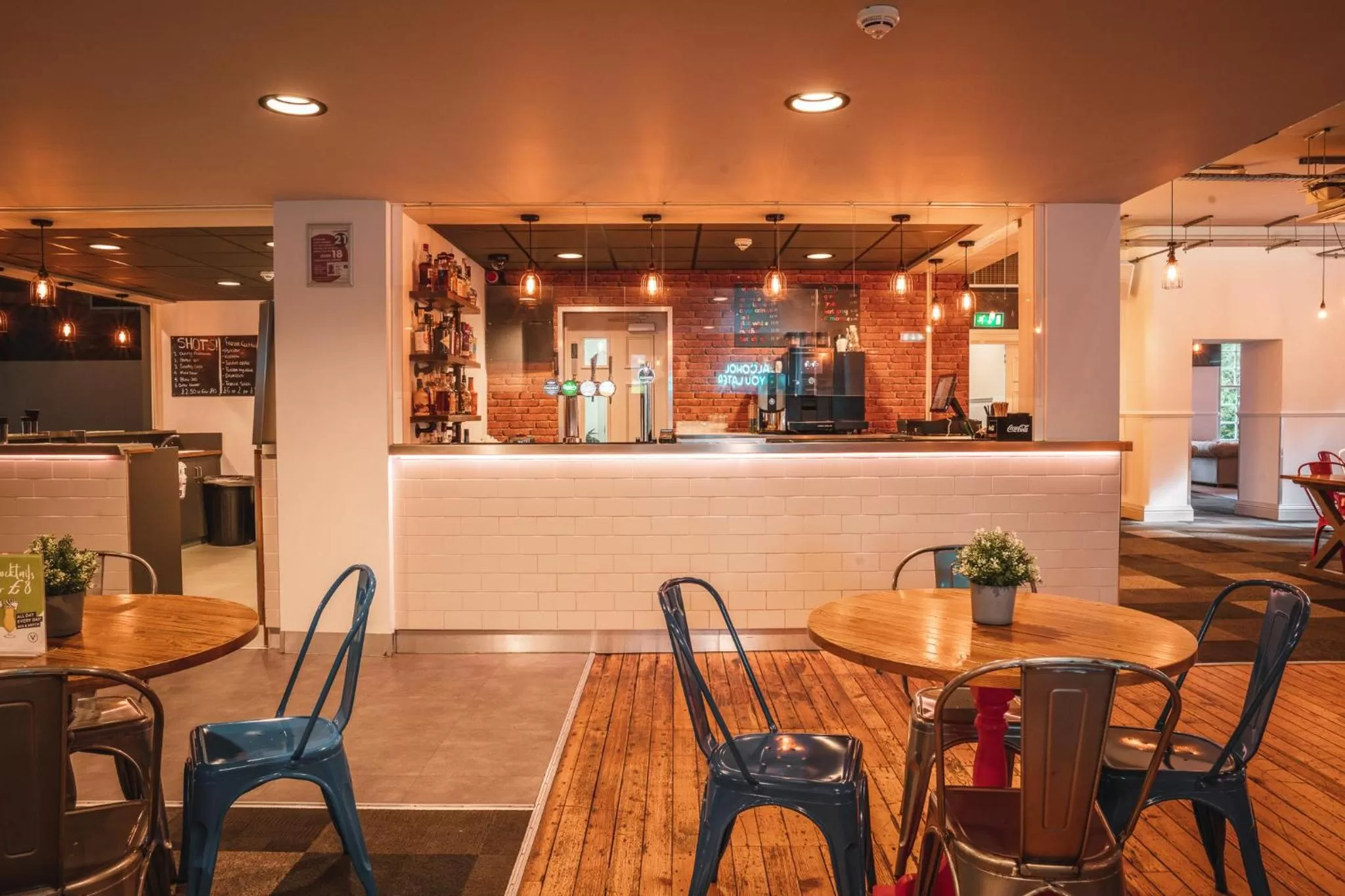 Restaurant/places to eat in The Venue Serviced Apartments