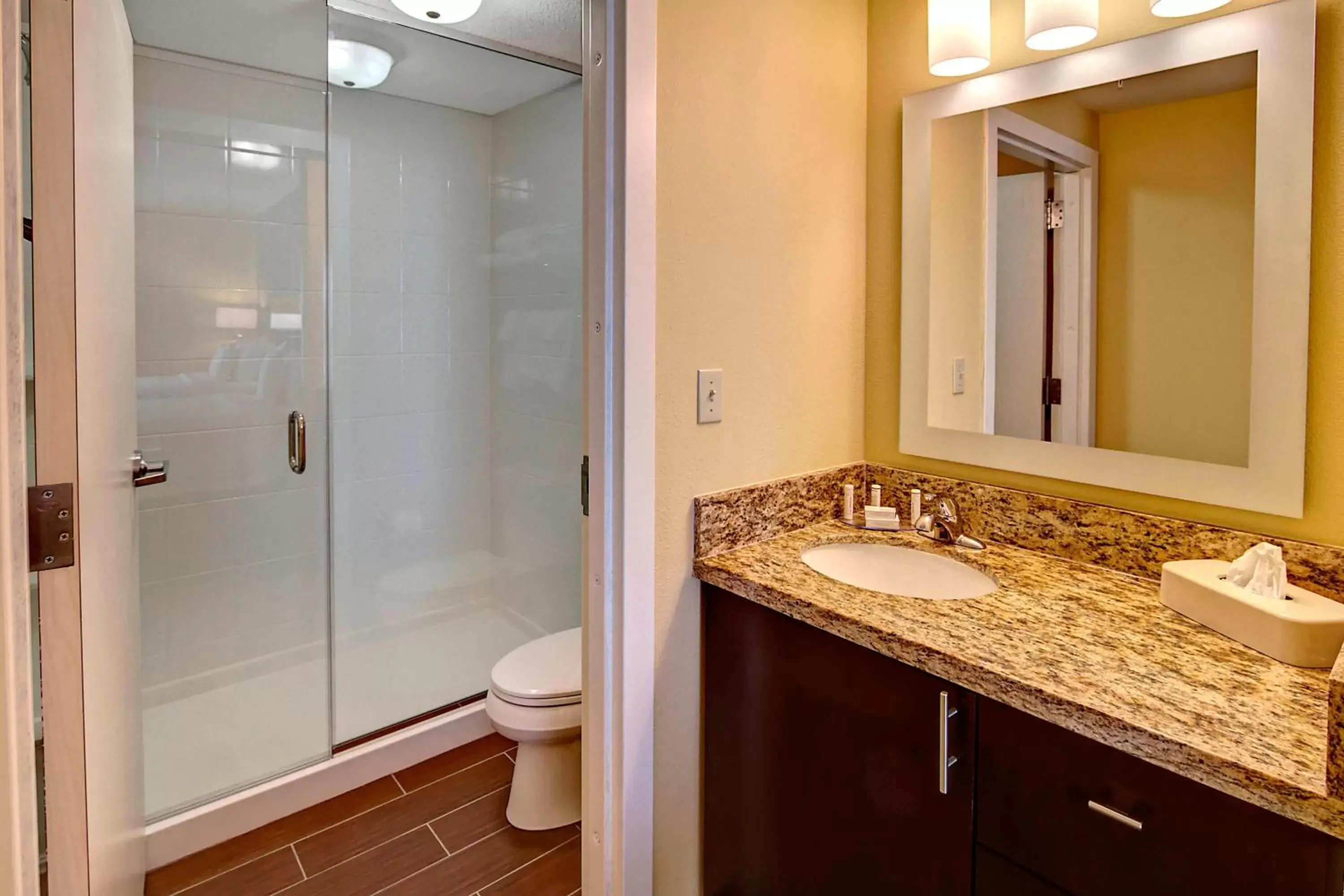 Bathroom in TownePlace Suites Oklahoma City Airport