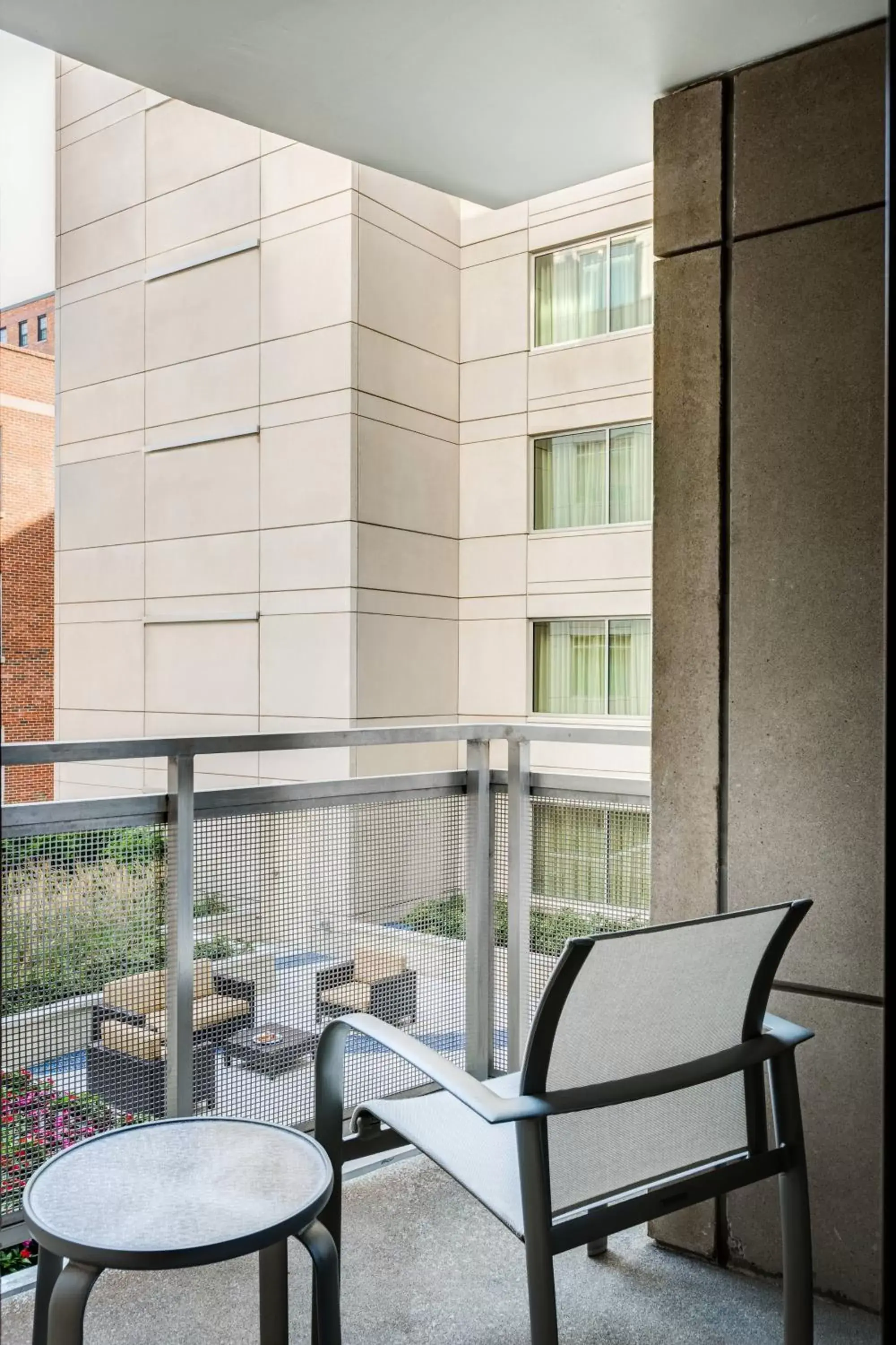 Photo of the whole room in Courtyard by Marriott Washington, D.C./Foggy Bottom