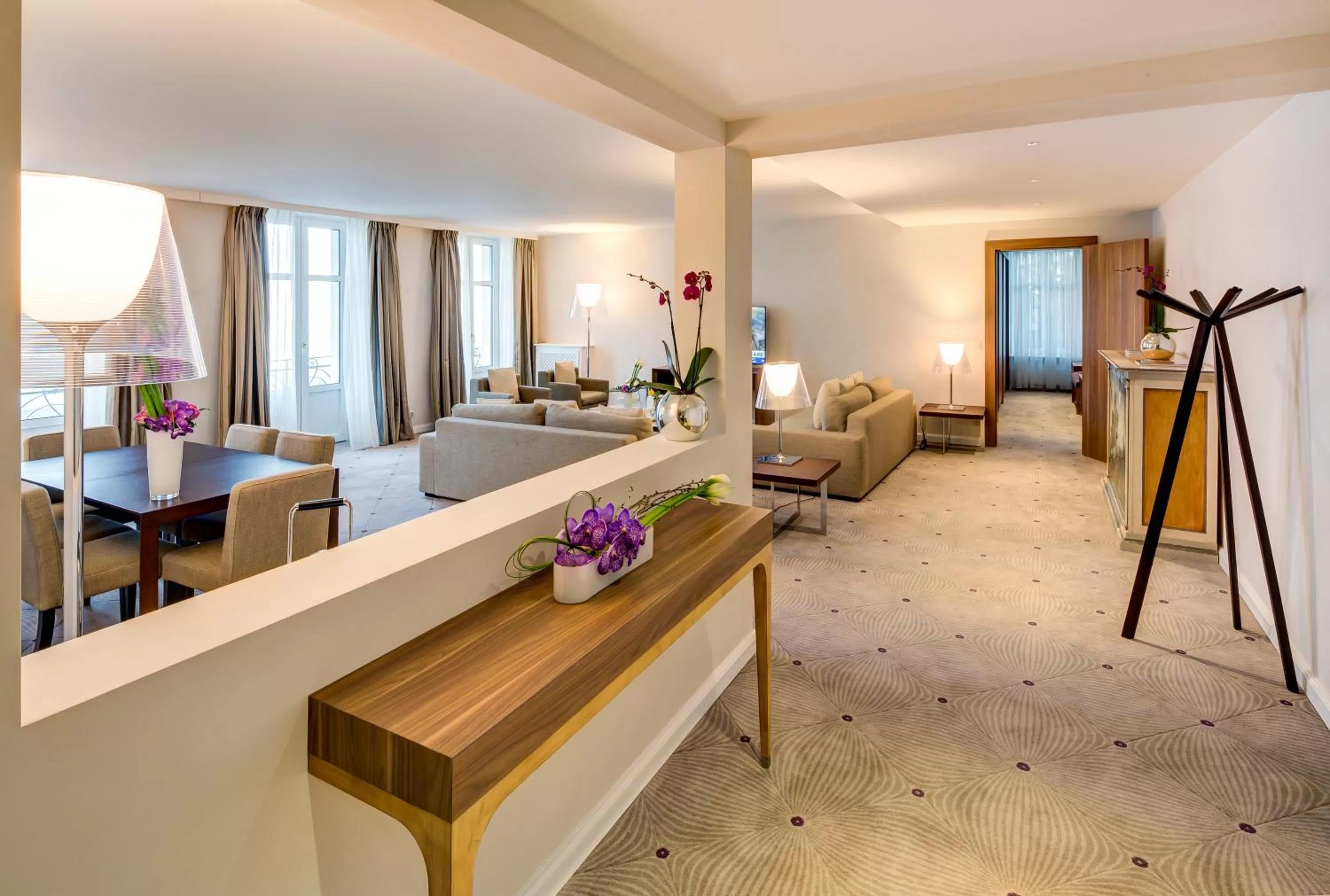 Living room in Lausanne Palace