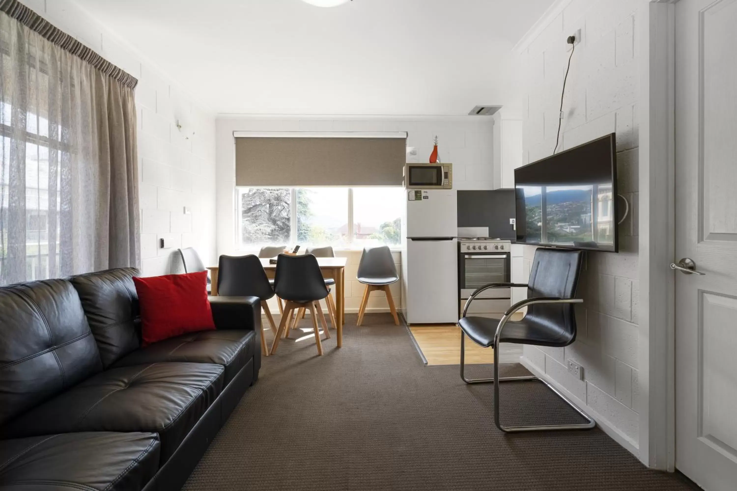 Communal lounge/ TV room, Seating Area in Graham Apartments