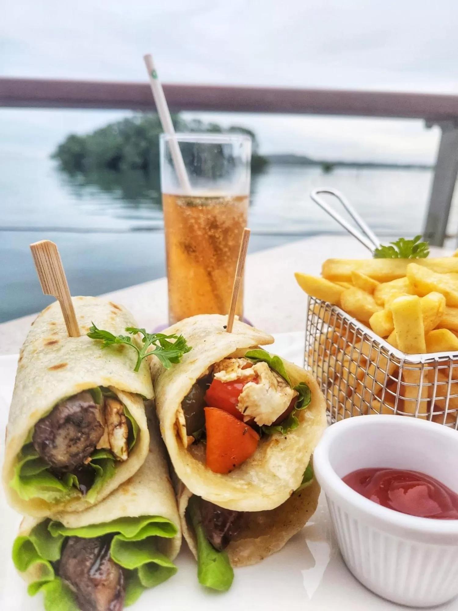 Restaurant/places to eat in Novotel Suva Lami Bay