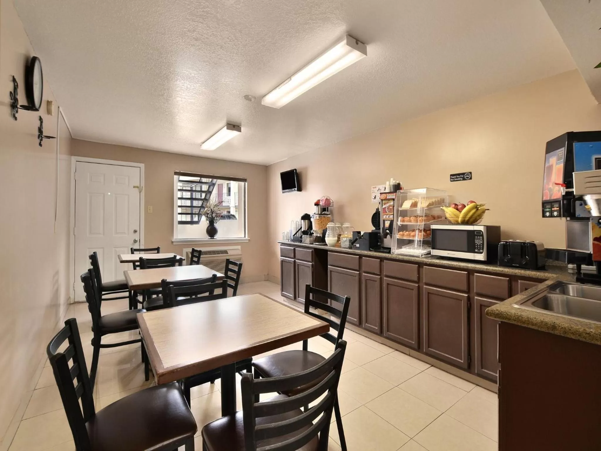 Continental breakfast in Super 8 by Wyndham San Antonio Pearl District Downtown