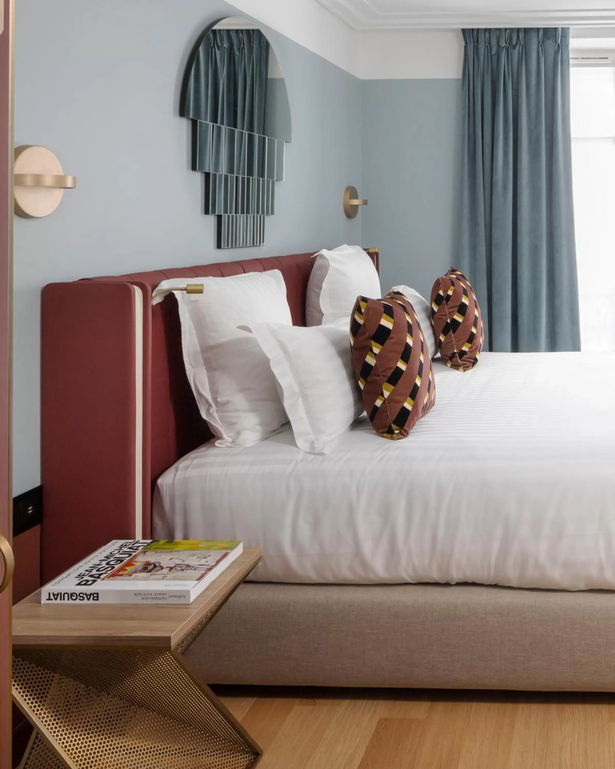 Bedroom, Bed in Hôtel Parisianer Bedroom, Bed in Hôtel Parisianer