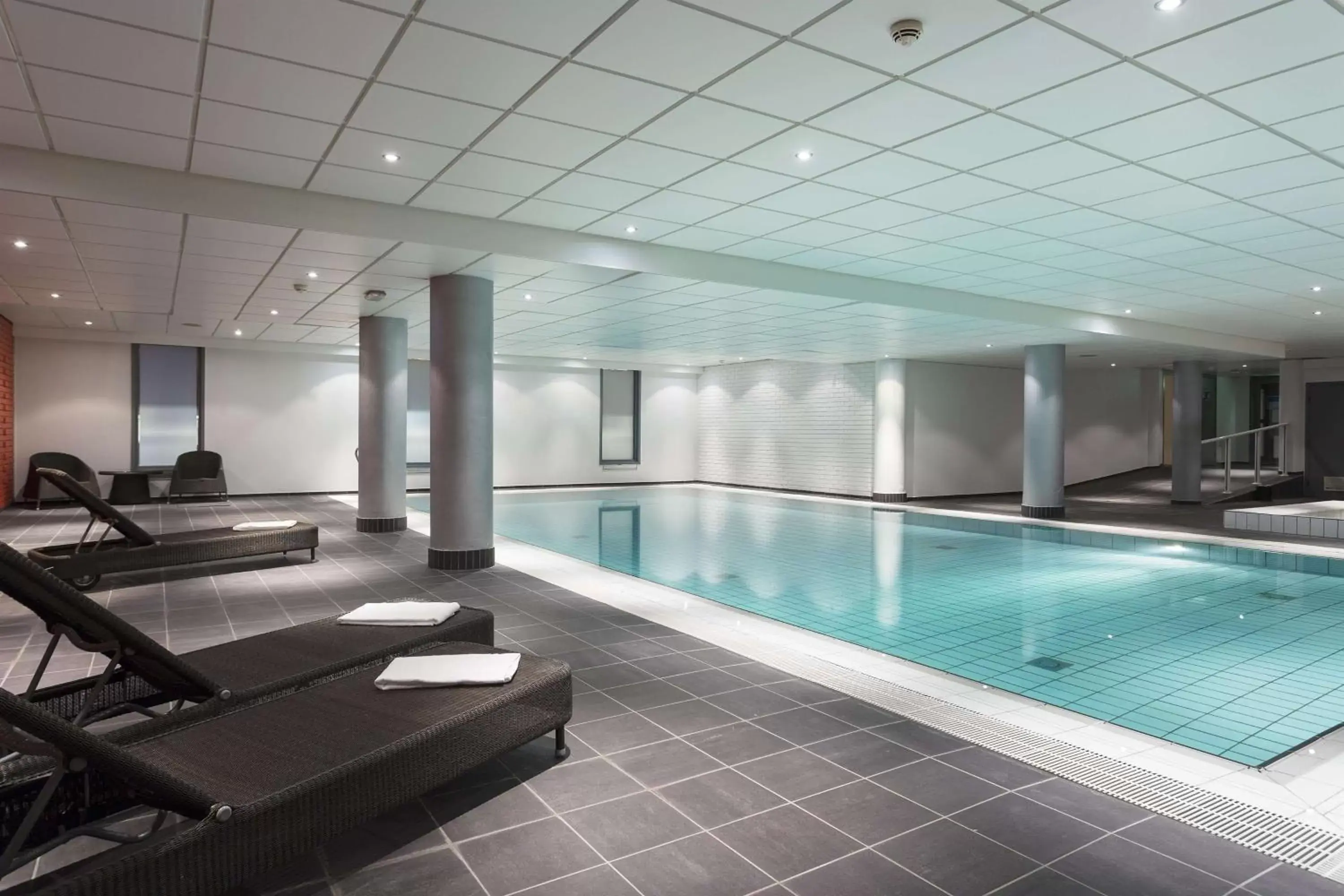 Activities, Swimming Pool in Scandic Sunnfjord Hotel & Spa