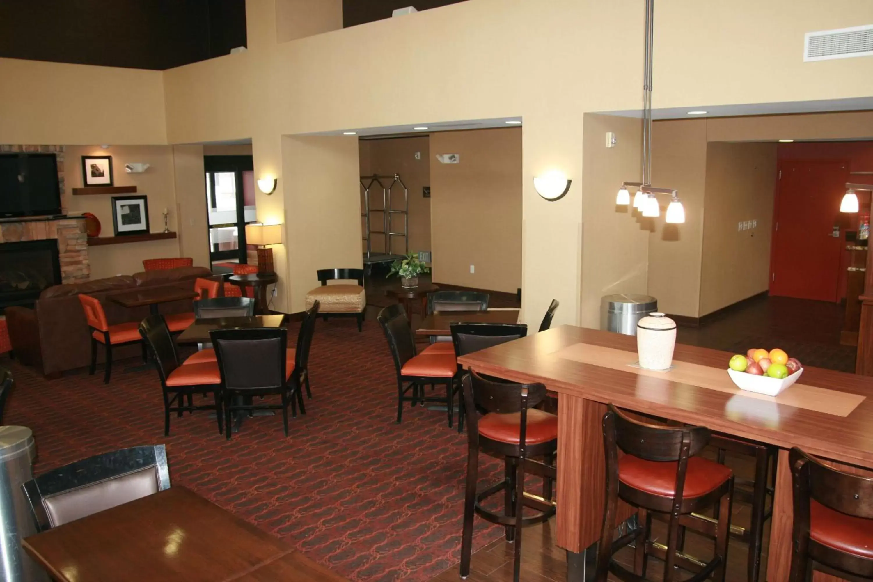 Lobby or reception, Restaurant/Places to Eat in Hampton Inn & Suites Aberdeen