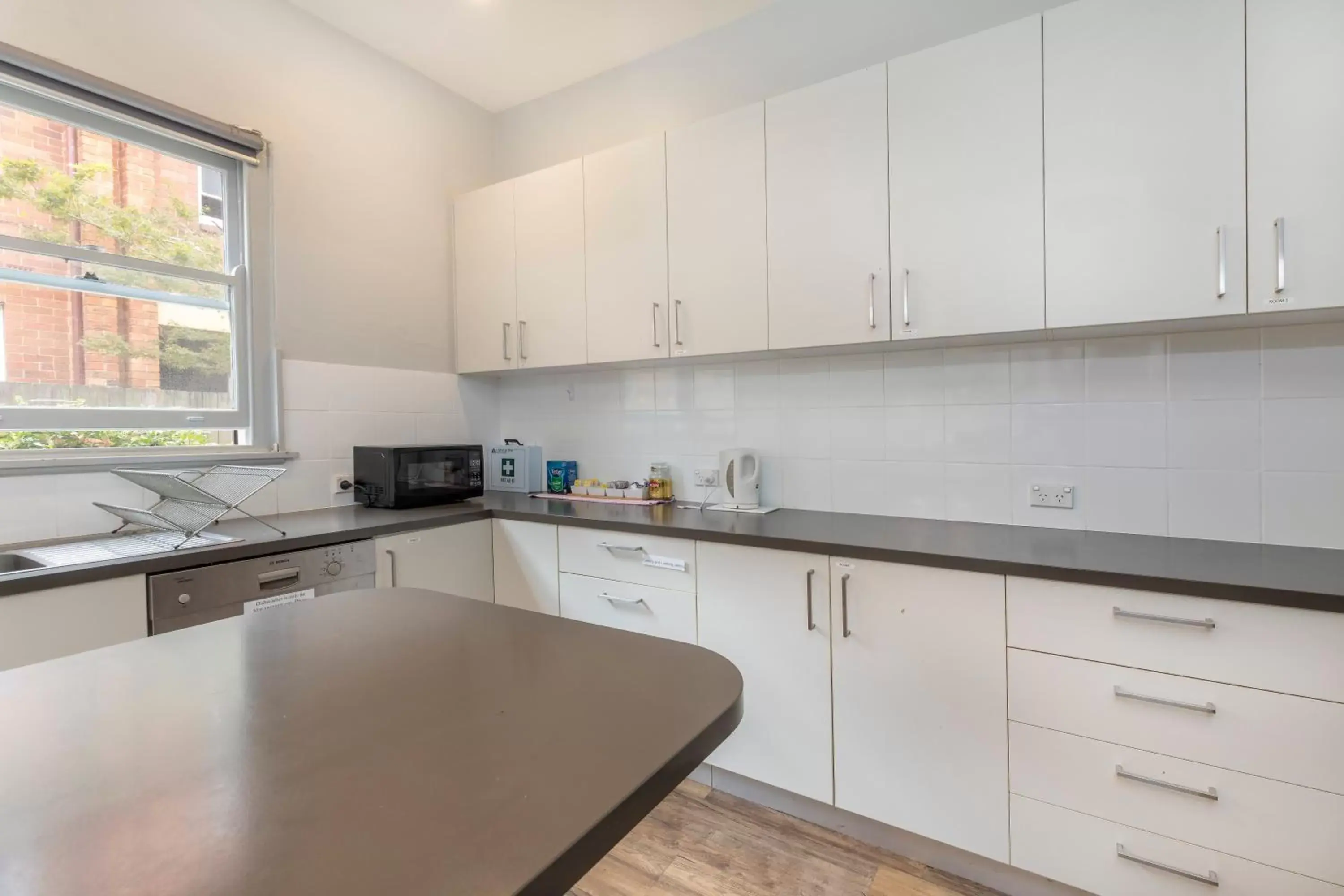 Communal kitchen, Kitchen/Kitchenette in Dalziel Lodge