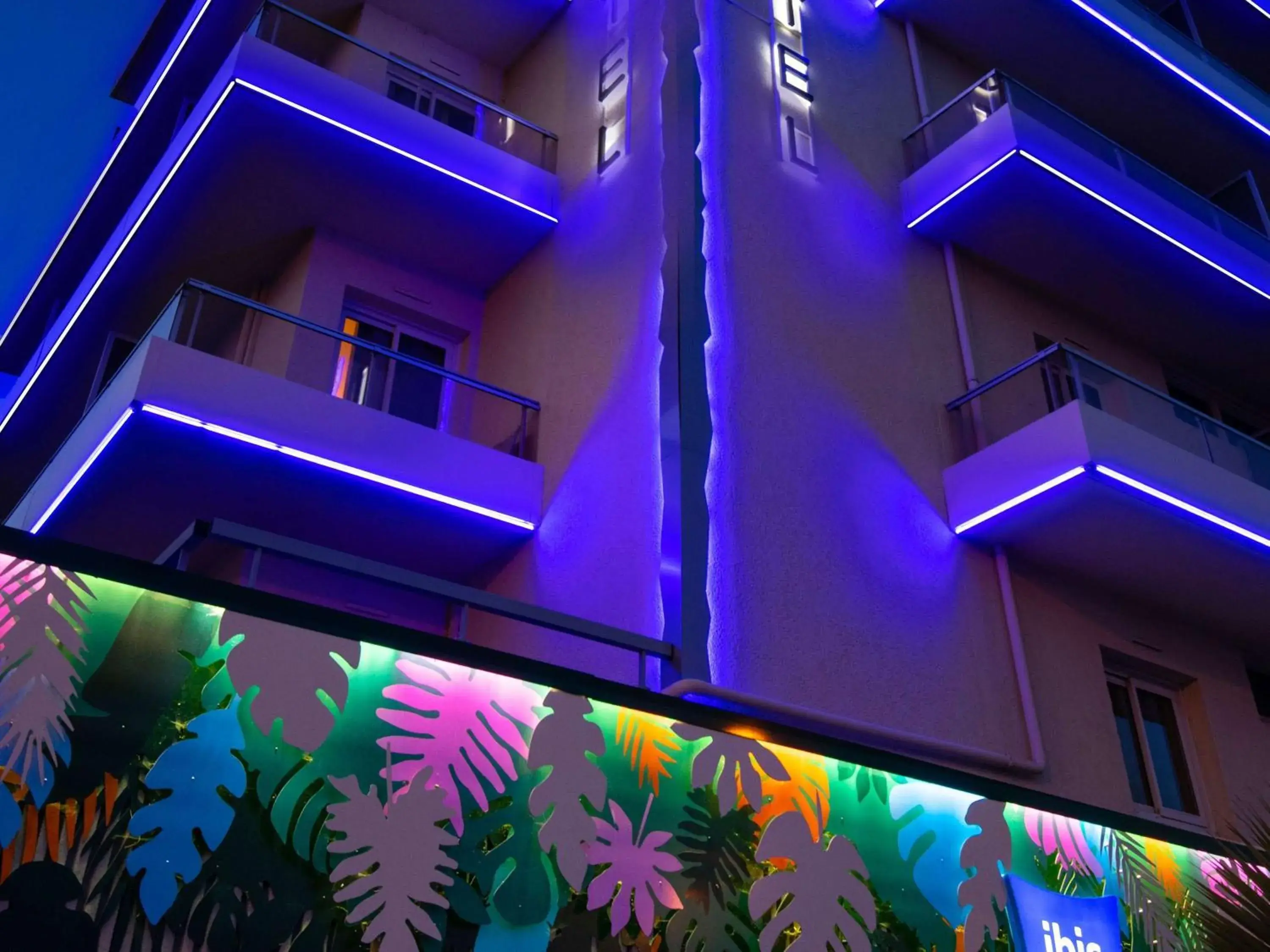 Property building in ibis budget Menton Bord de Mer Property building in ibis budget Menton Bord de Mer