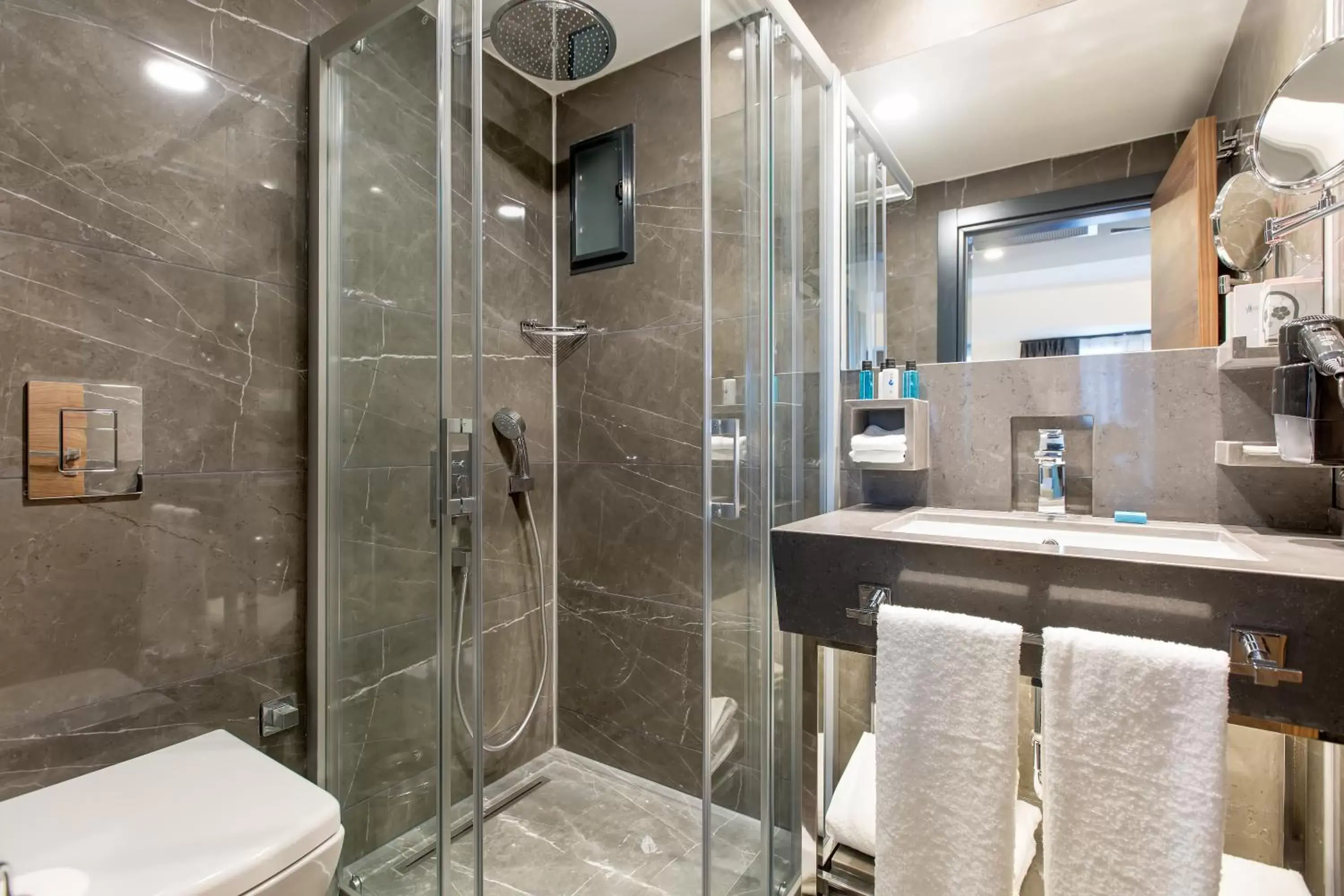 Shower, Bathroom in Hay Hotel Alsancak