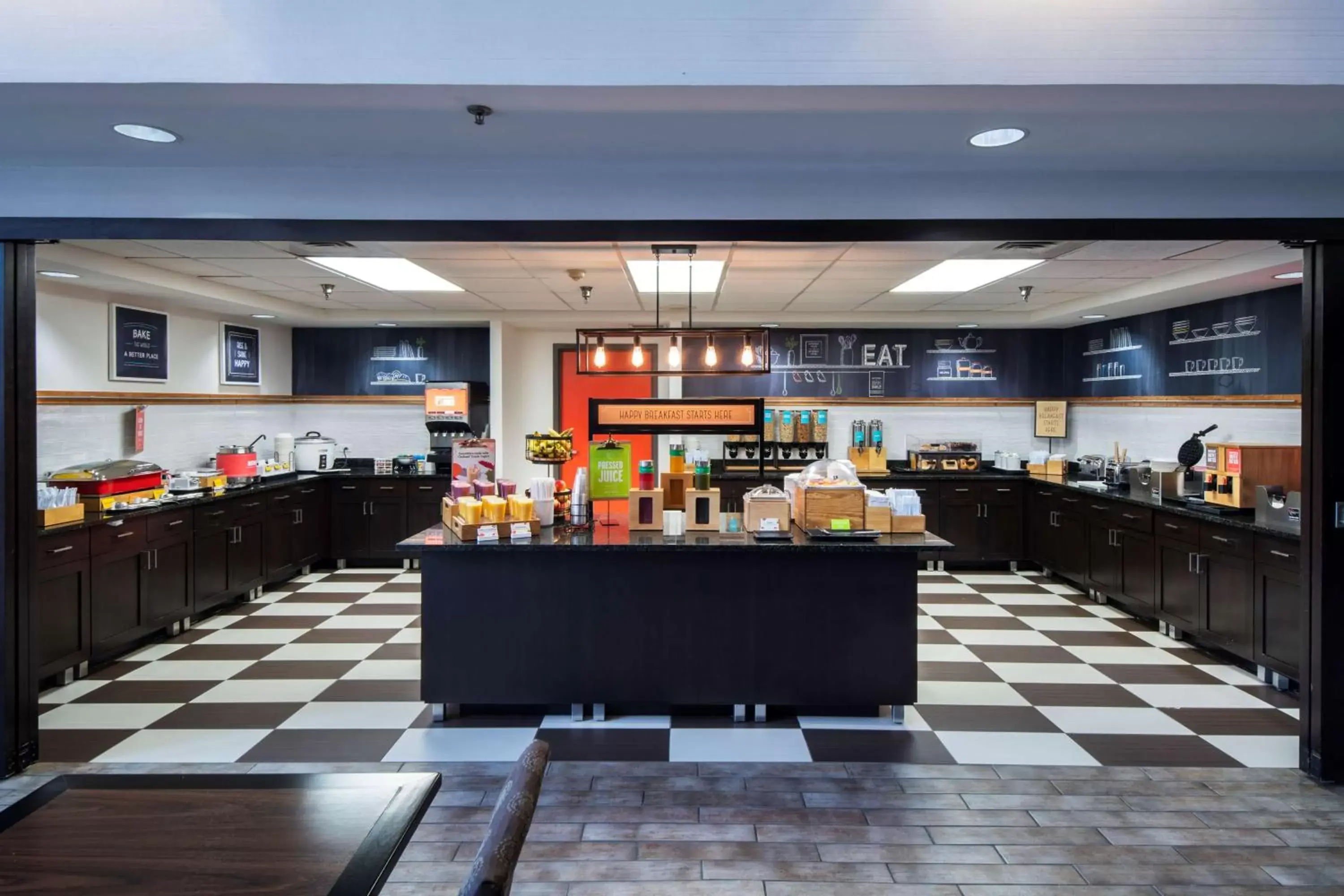 Breakfast, Restaurant/Places to Eat in Hampton Inn & Suites Lincolnshire