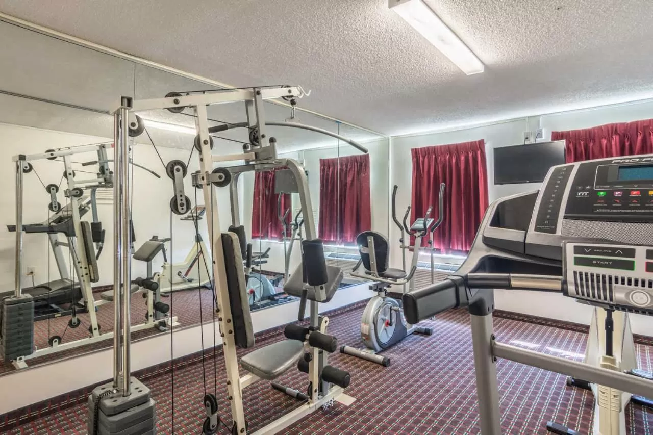 Fitness centre/facilities in Days Inn by Wyndham Hartsfield Jackson Atlanta Airport West
