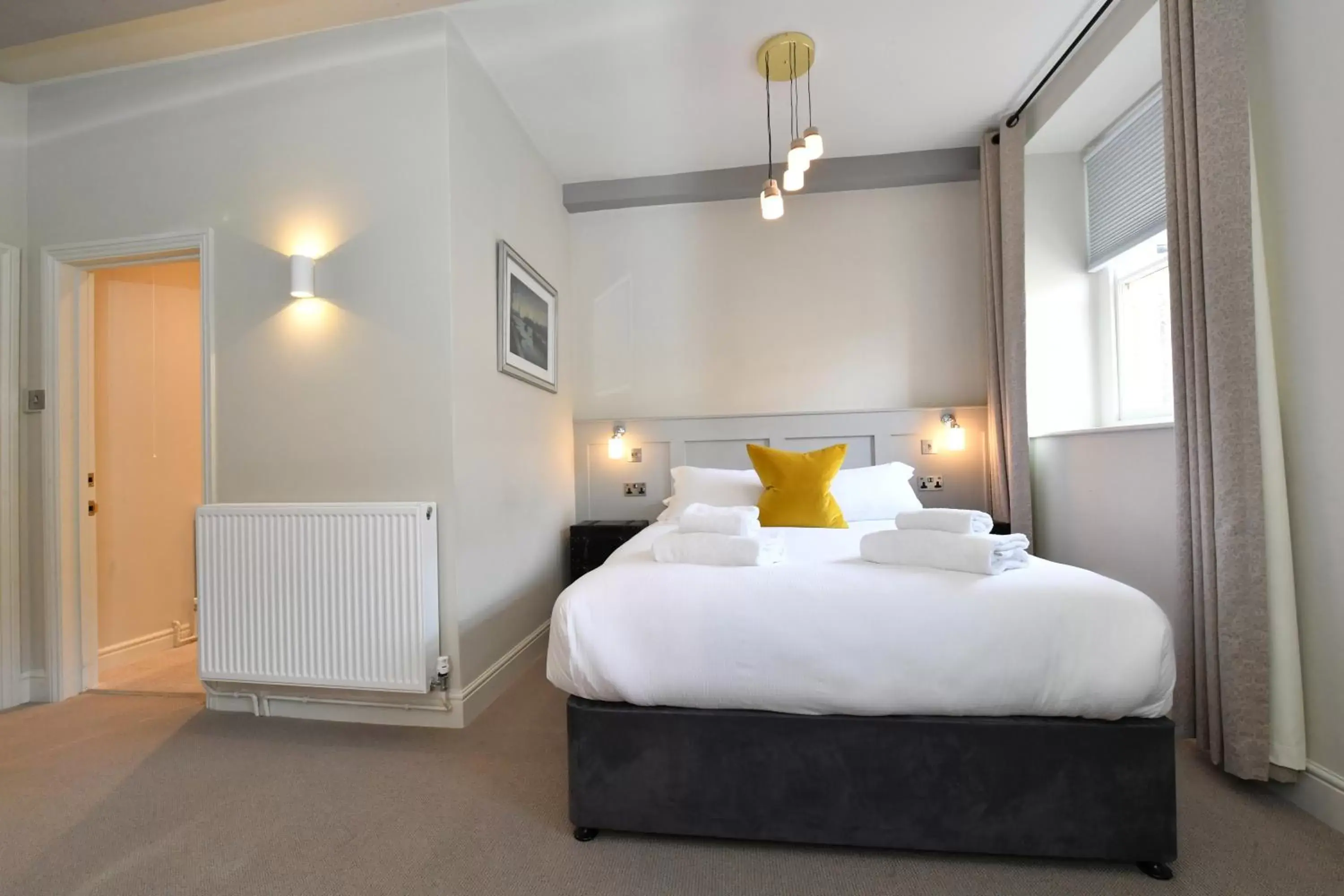 Bedroom, Bed in Lansdowne Strand