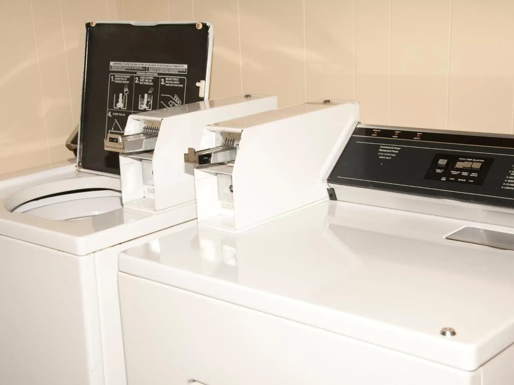 Area and facilities in Top Notch Inn Area and facilities in Top Notch Inn