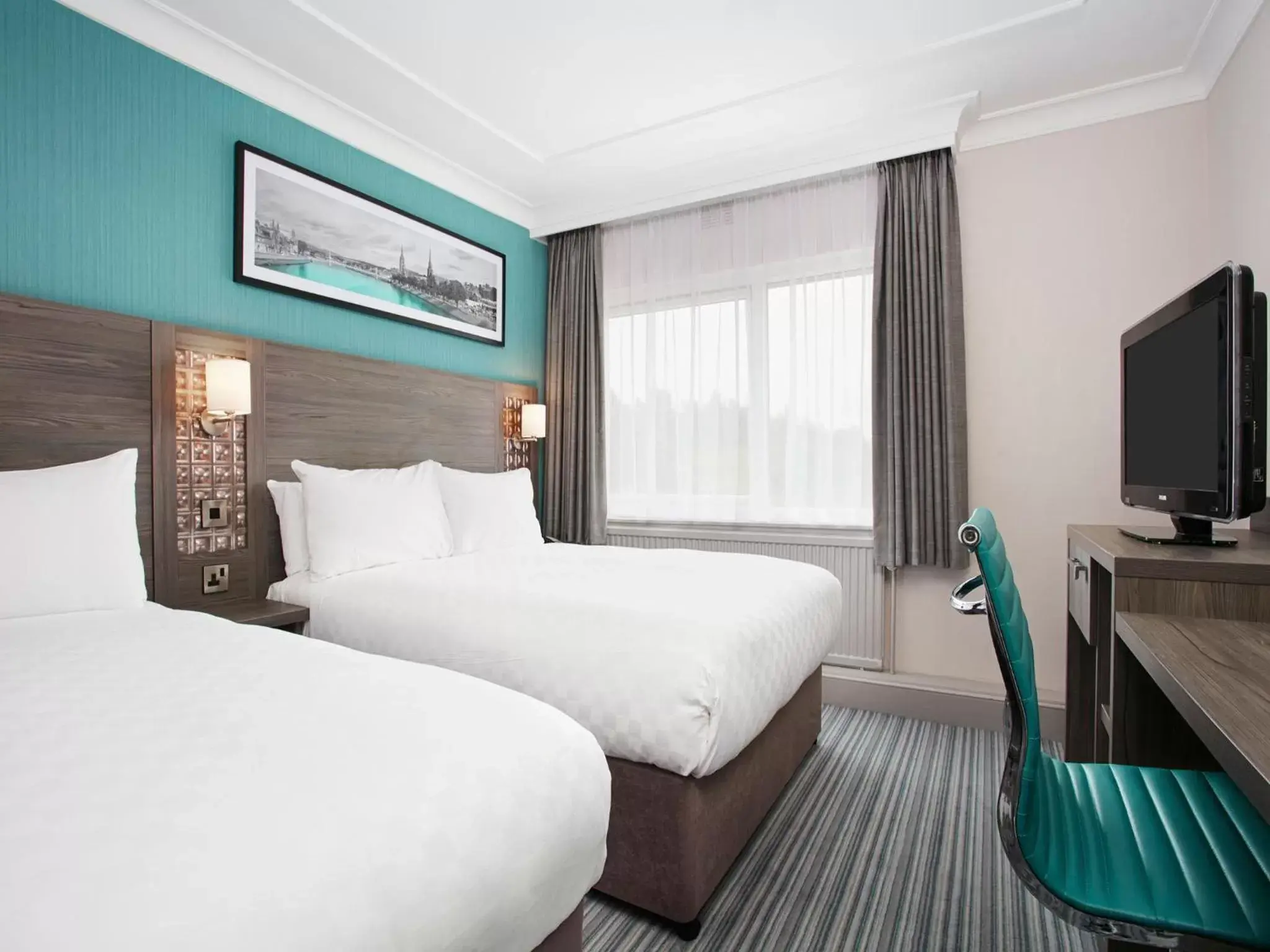 Bedroom, Bed in Leonardo Hotel Inverness - Formerly Jurys Inn