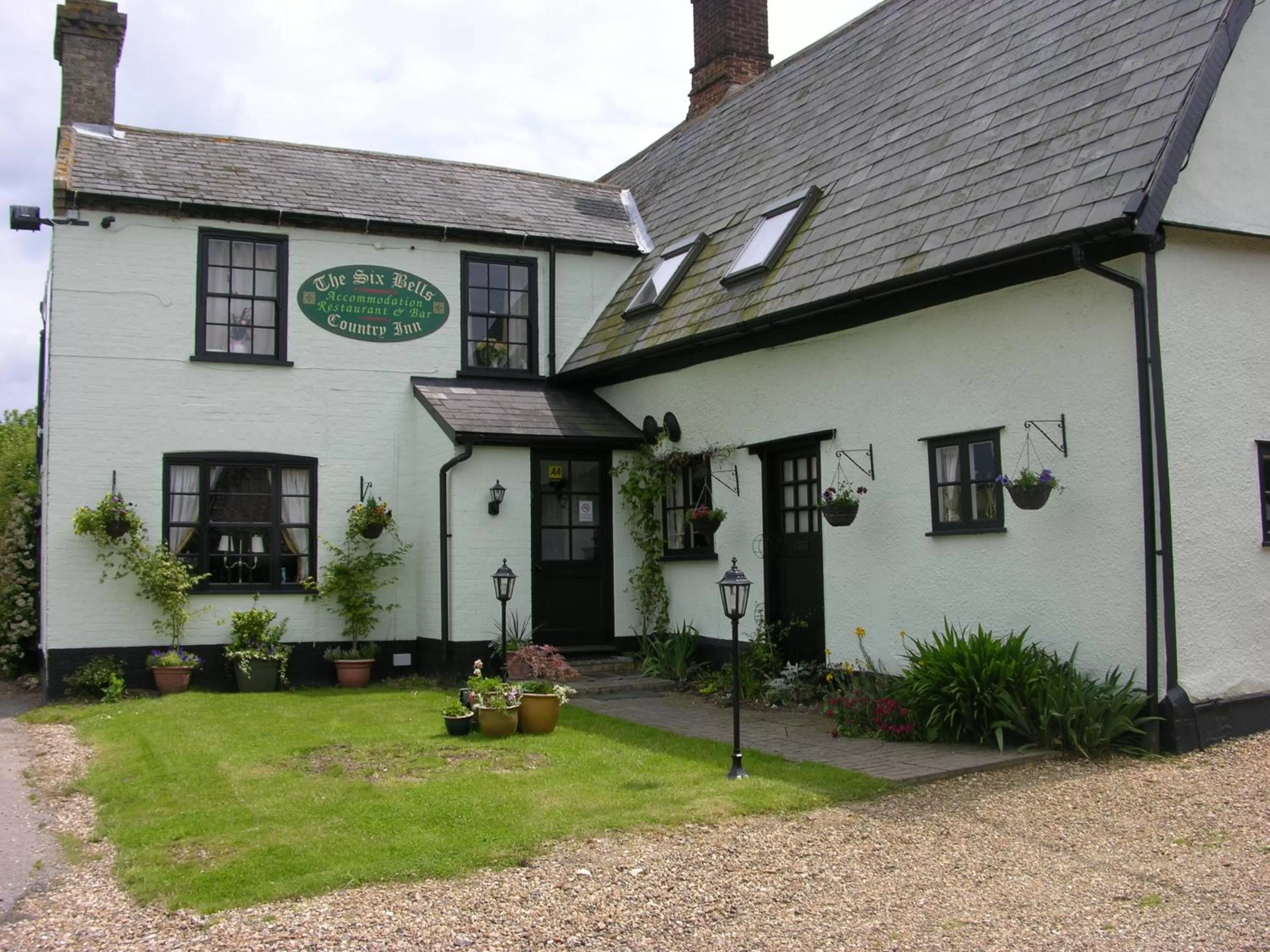 Property building in Six Bells Inn