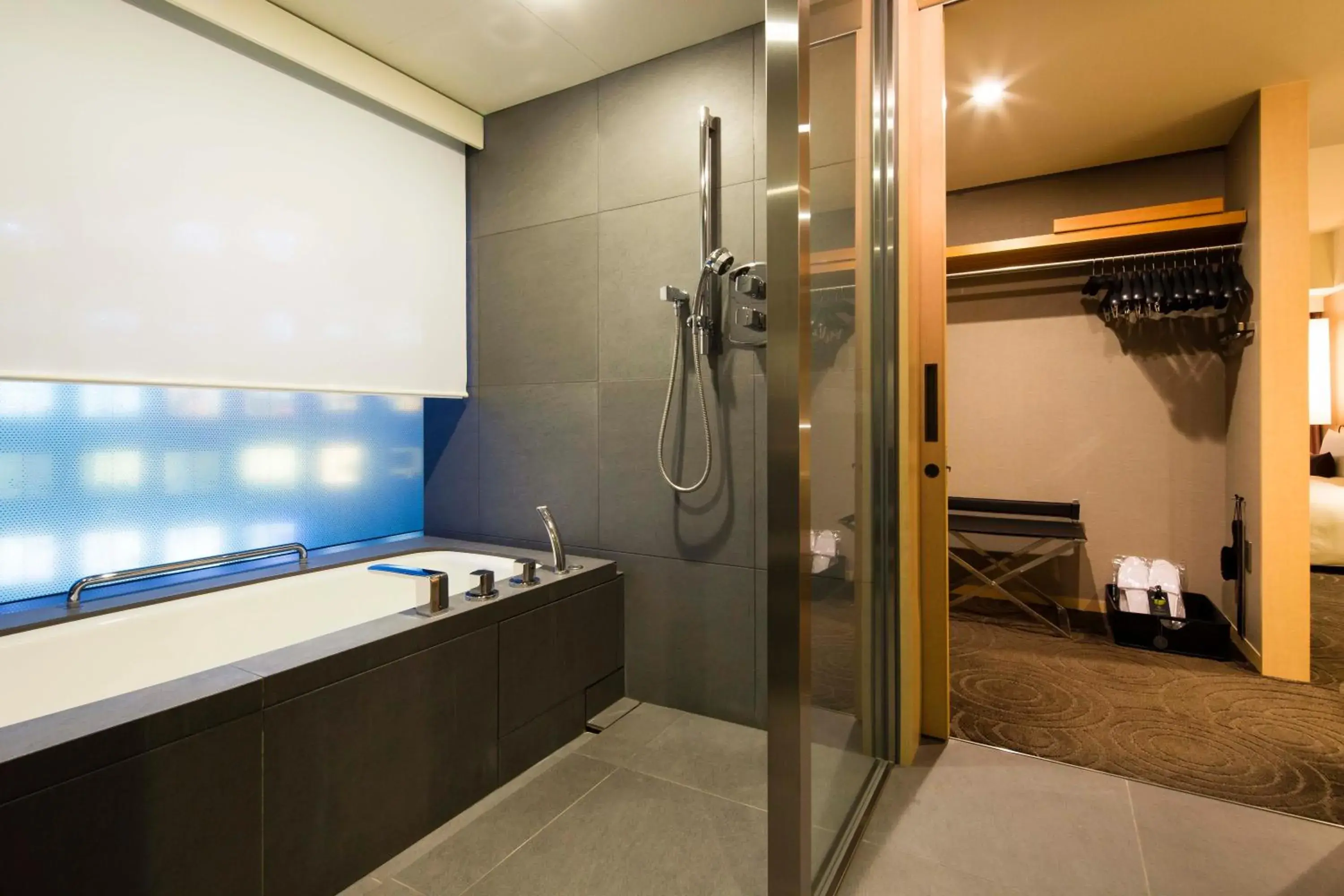 Shower, Bathroom in The Capitol Hotel Tokyu