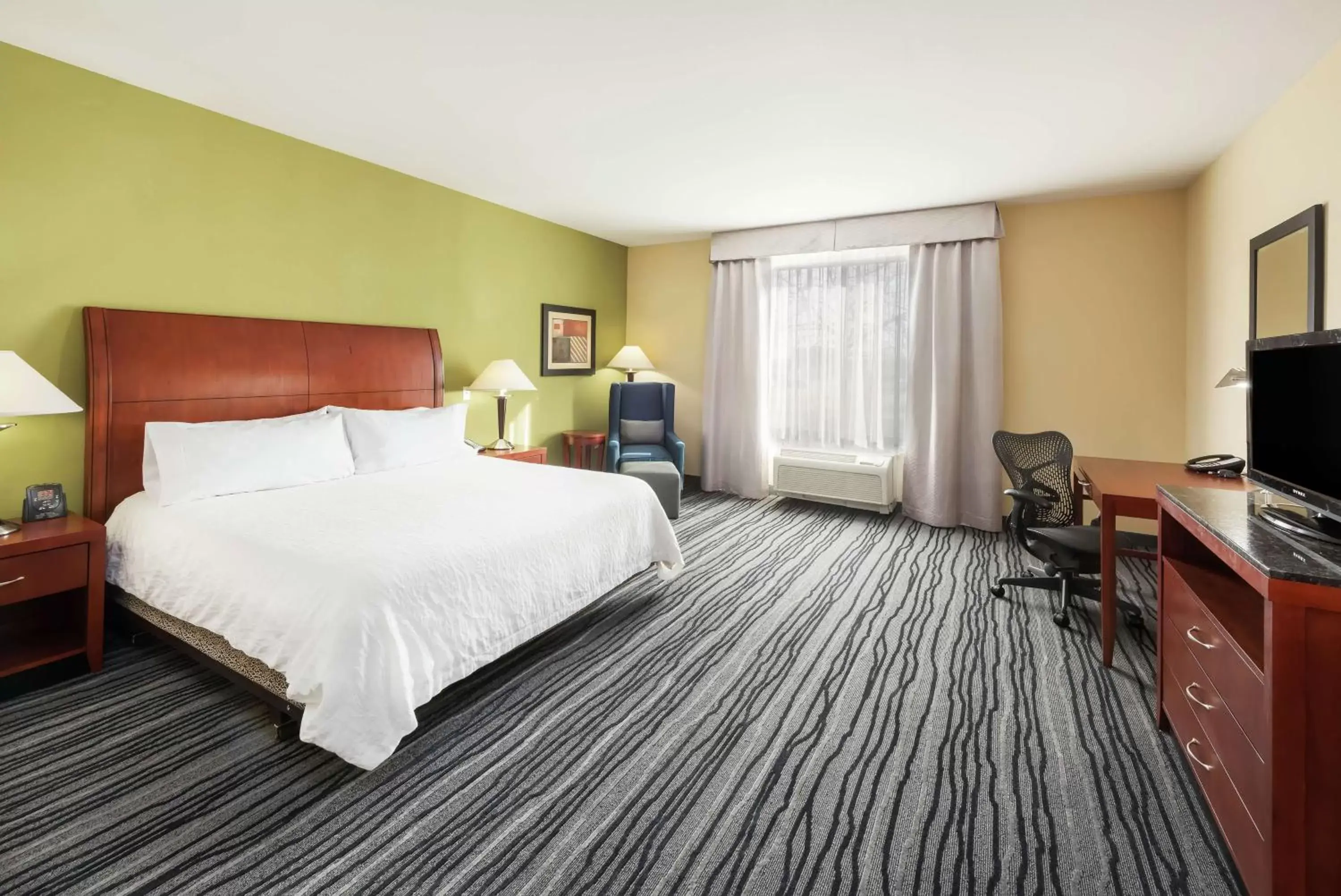 Bedroom in Hilton Garden Inn St. Louis Shiloh/O'Fallon IL