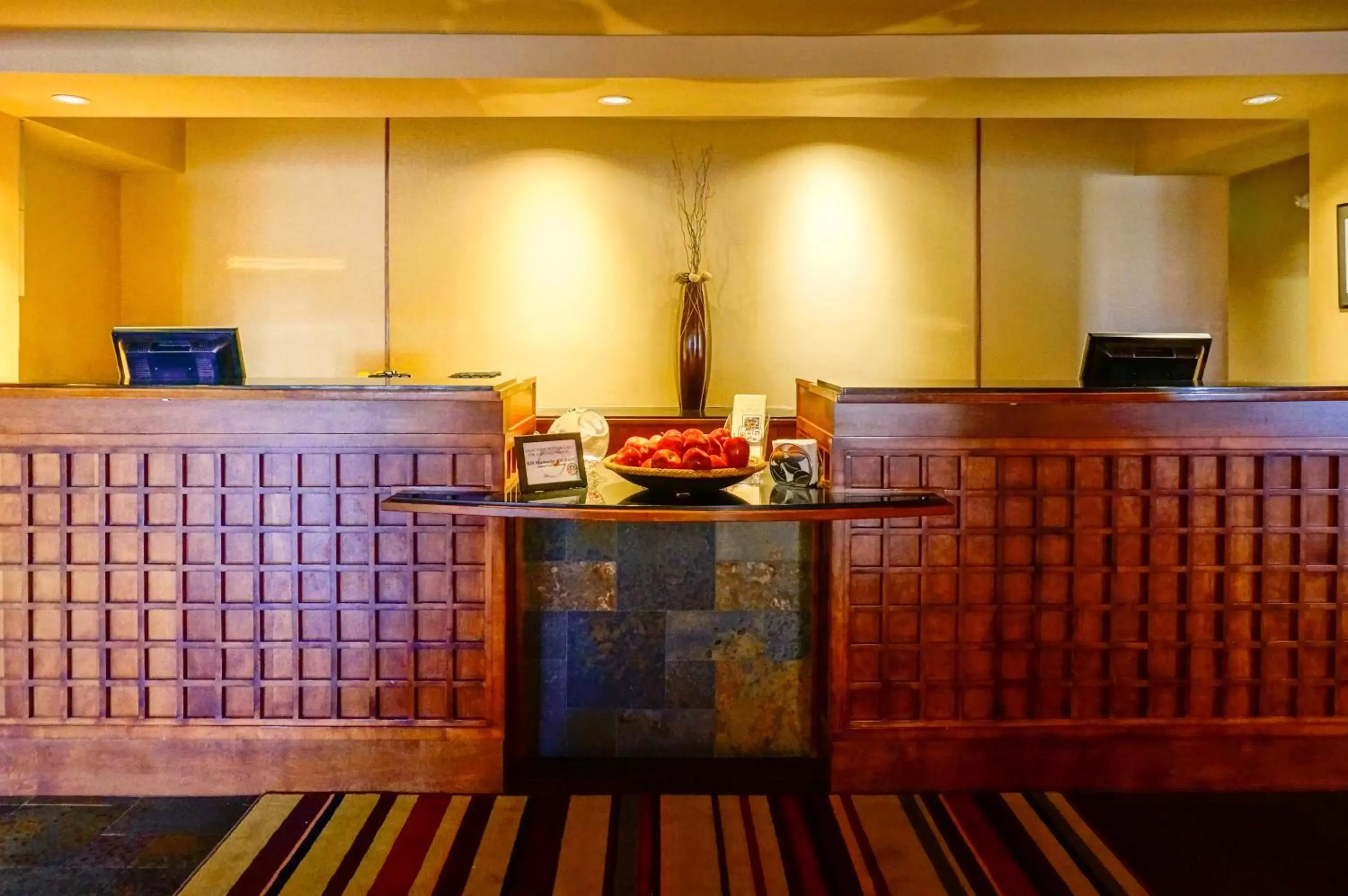 Lobby or reception, Lobby/Reception in Larkspur Landing Pleasanton-An All-Suite Hotel