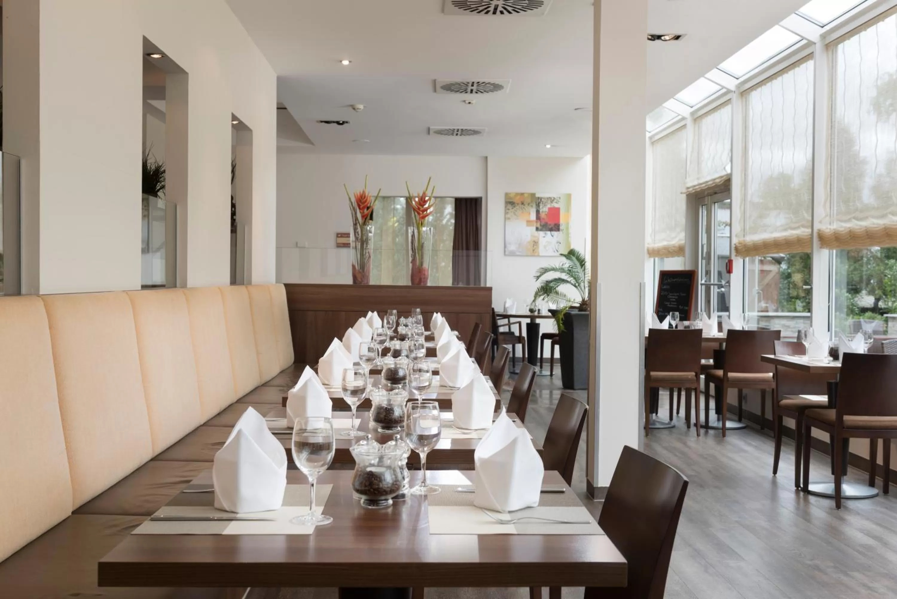 Restaurant/places to eat in Mercure Hotel Saarbrücken Süd