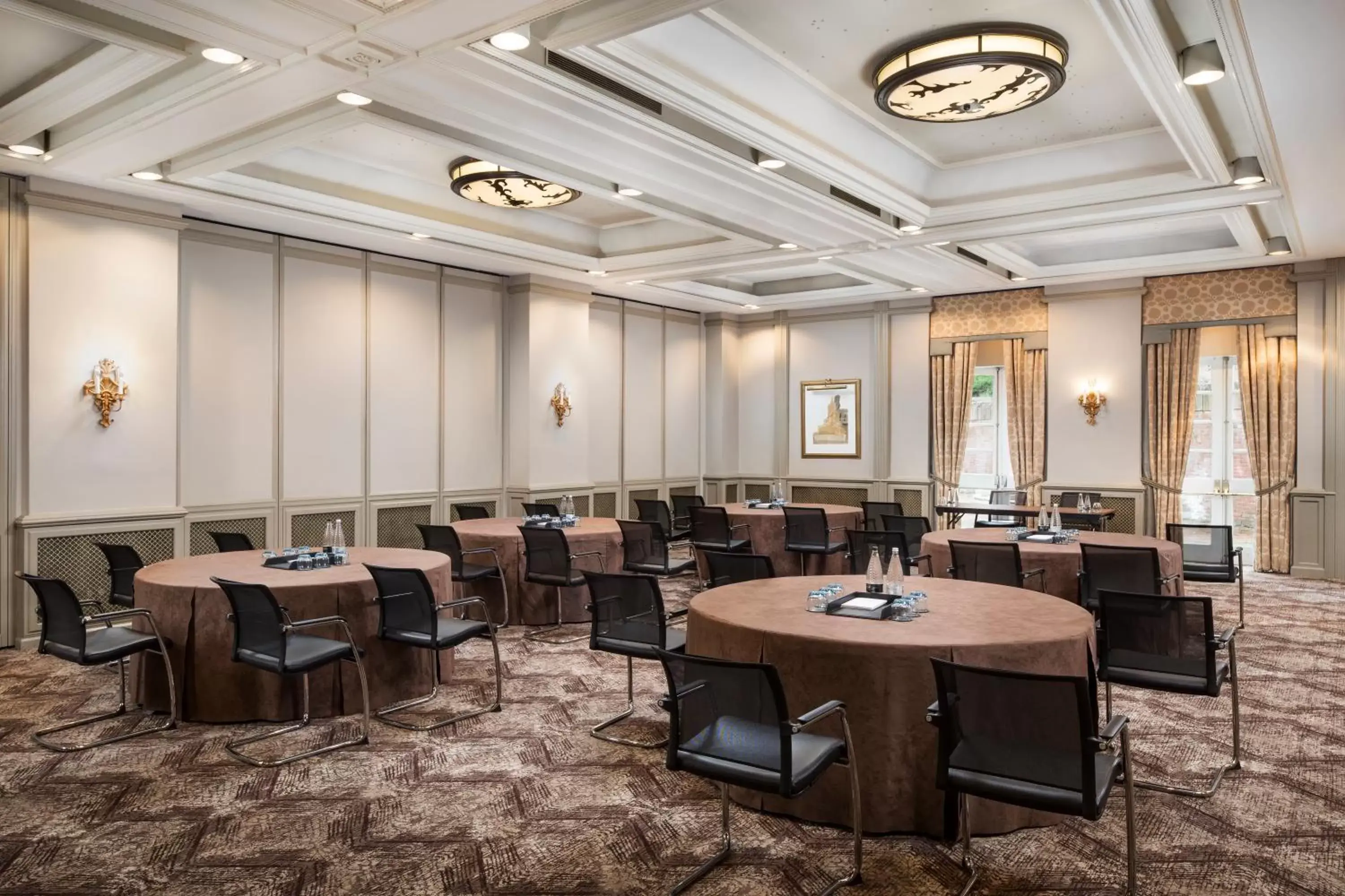 Meeting/conference room in Oulton Hall Hotel, Spa & Golf Resort