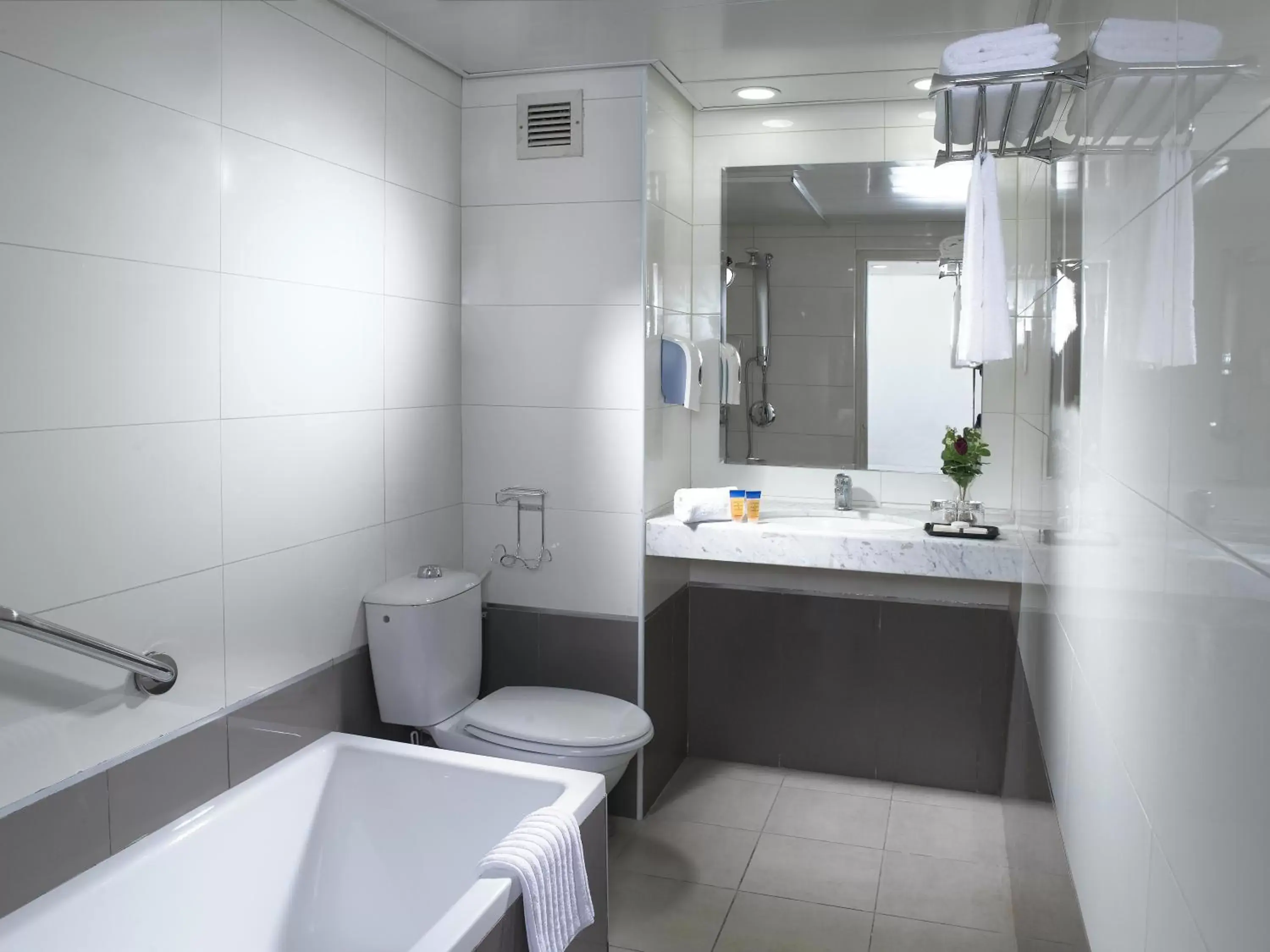 Bathroom in Lev Yerushalayim Hotel