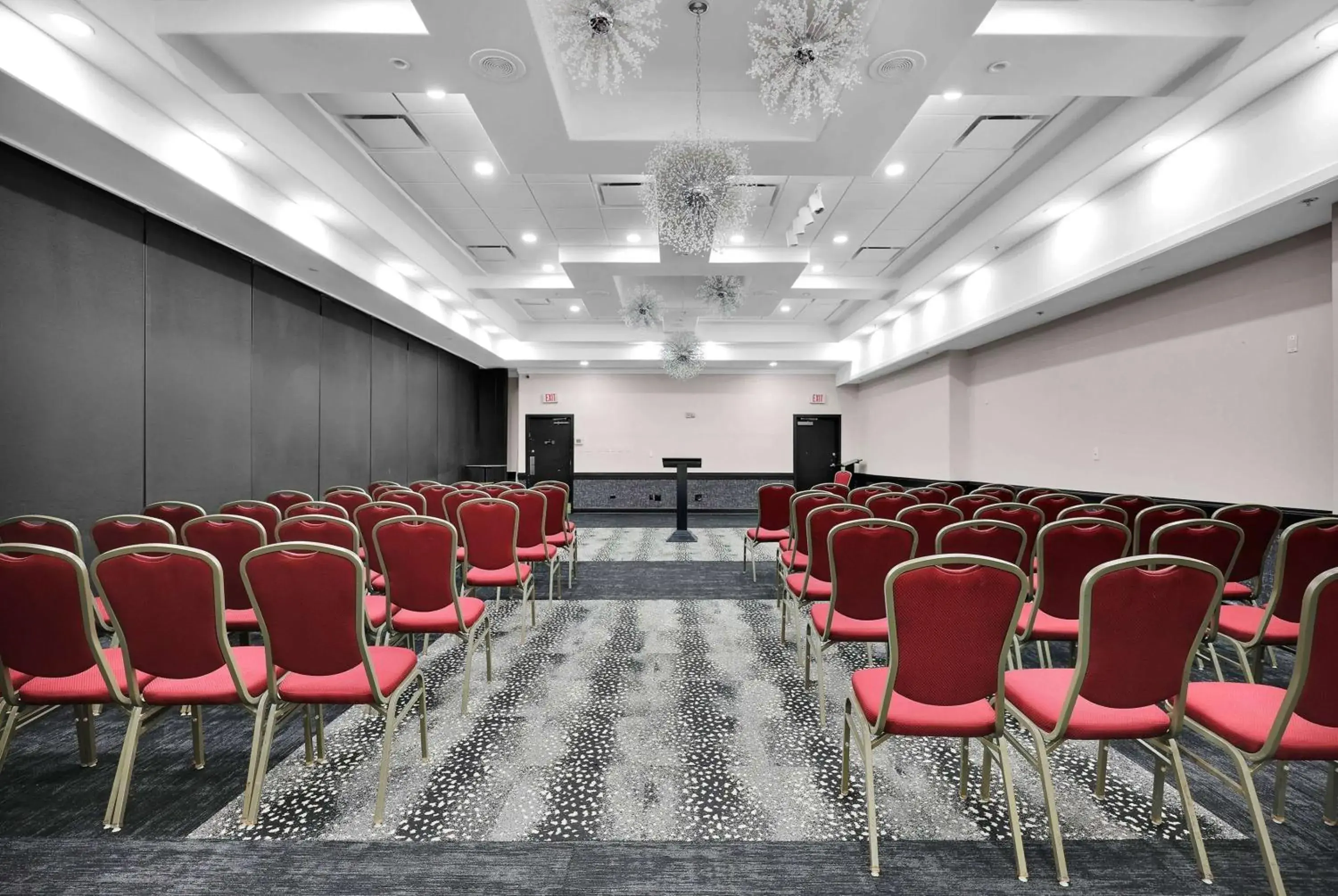 Meeting/conference room in Ramada by Wyndham Jacksonville I-95 by Butler Blvd