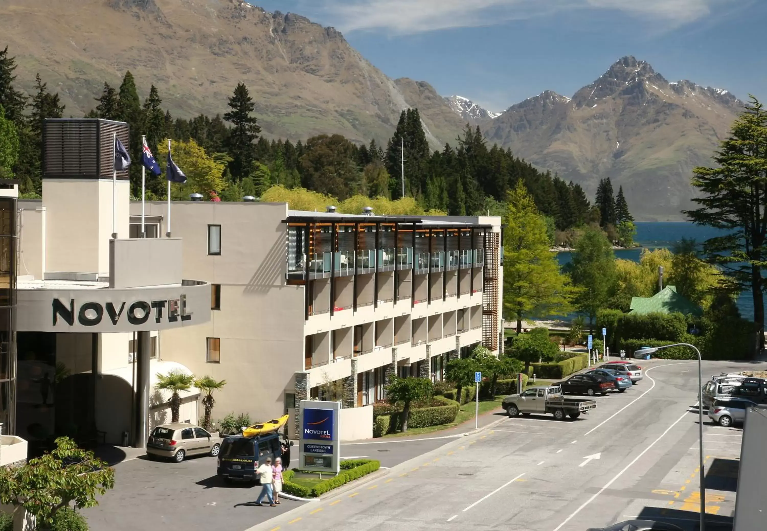 Facade/entrance, Mountain View in Novotel Queenstown Lakeside