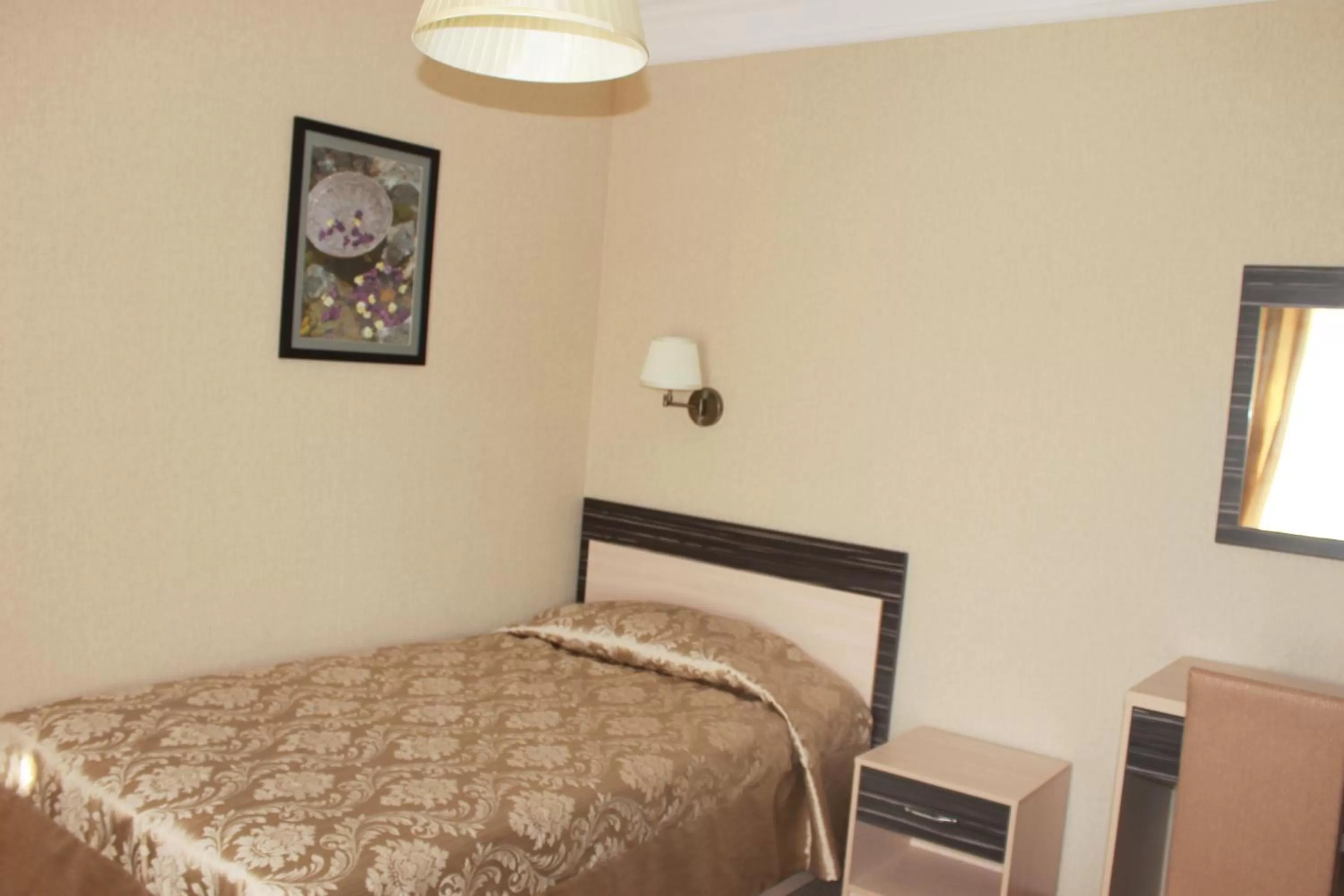 Bedroom, Bed in Hotel Laeti-Zhaiyk