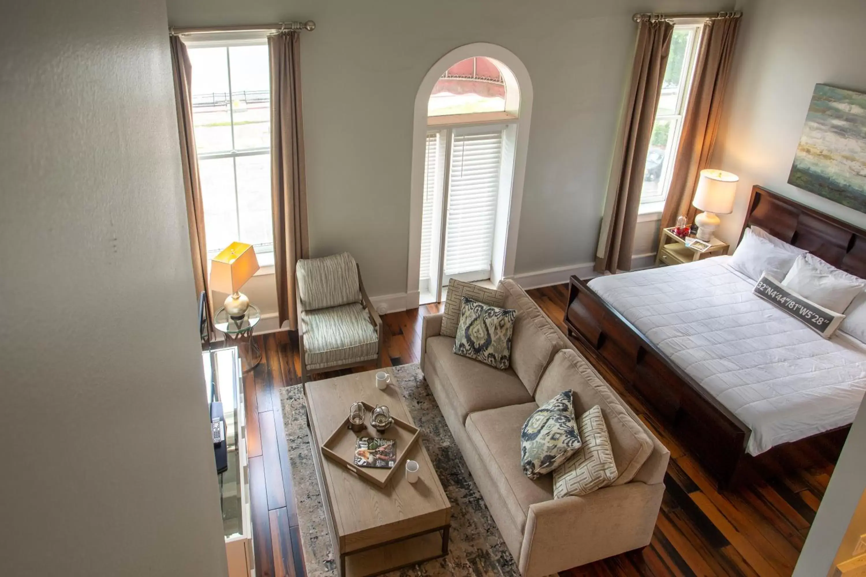 Bedroom in Olde Harbour Inn, Historic Inns of Savannah Collection