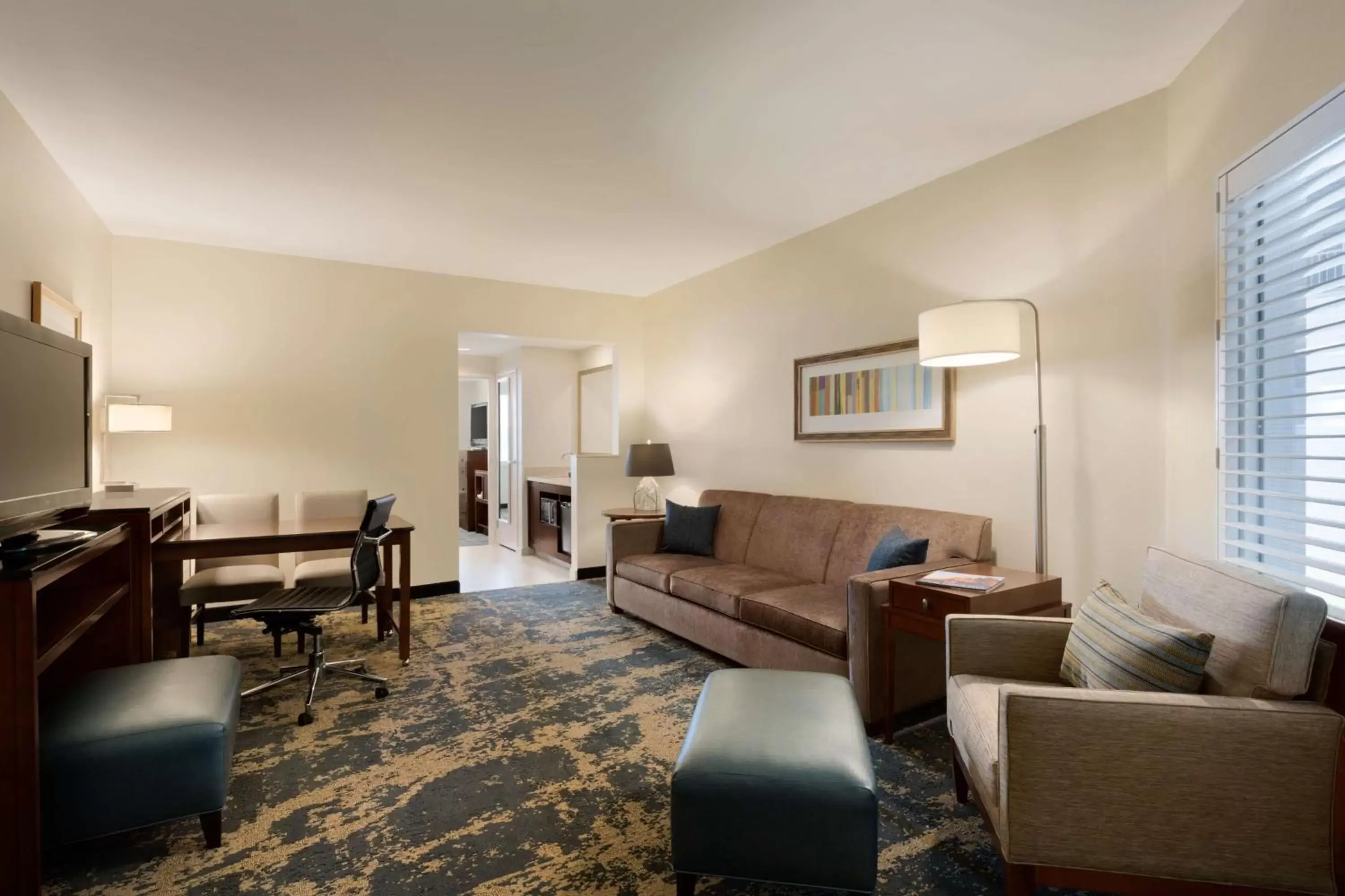 Living room, Seating Area in Embassy Suites by Hilton Denver Downtown Convention Center